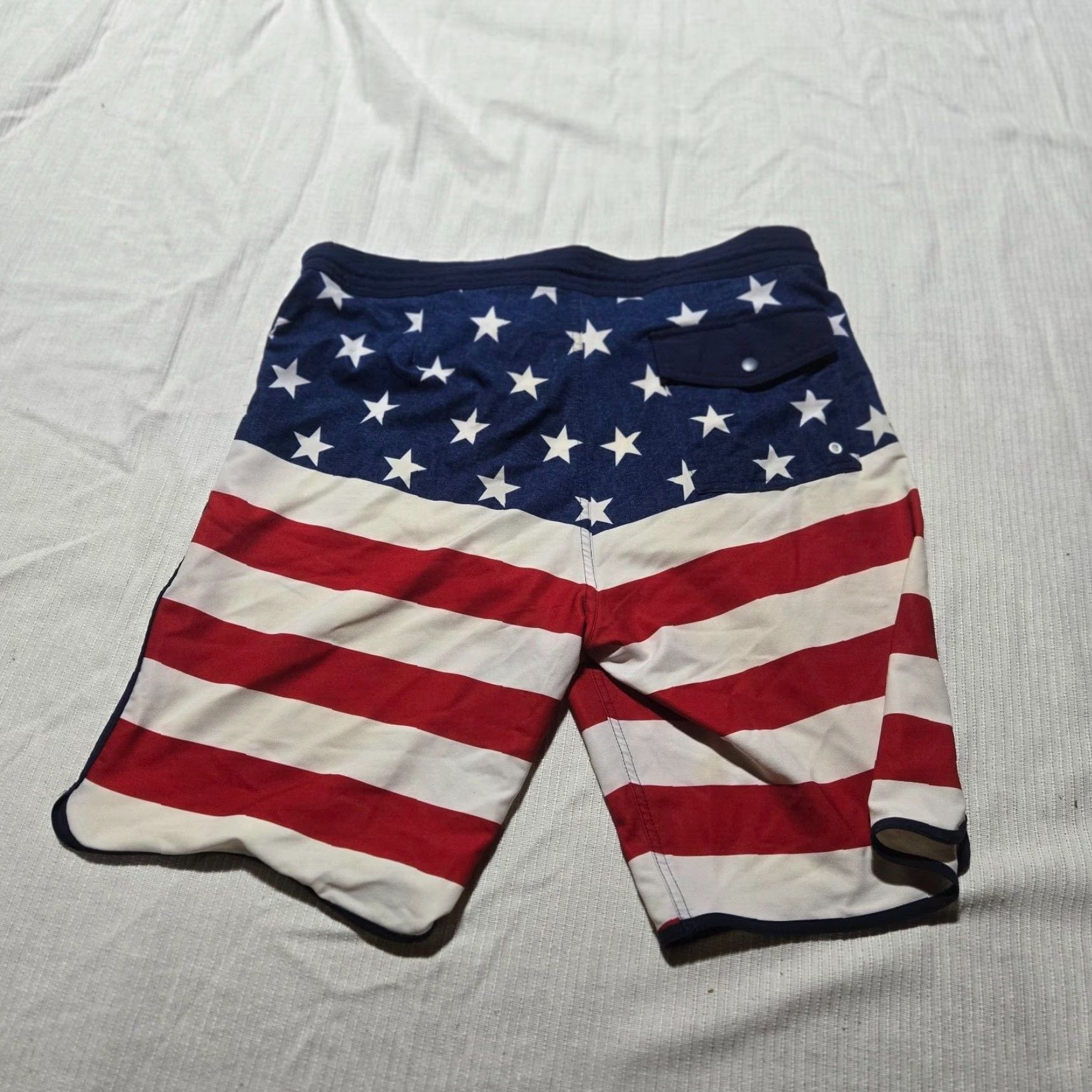 Old Navy Old Navy California Flag Board Shorts Mens Sz 36 Drawstring Swim Trunks Size US 36 / EU 52 - 8 Thumbnail