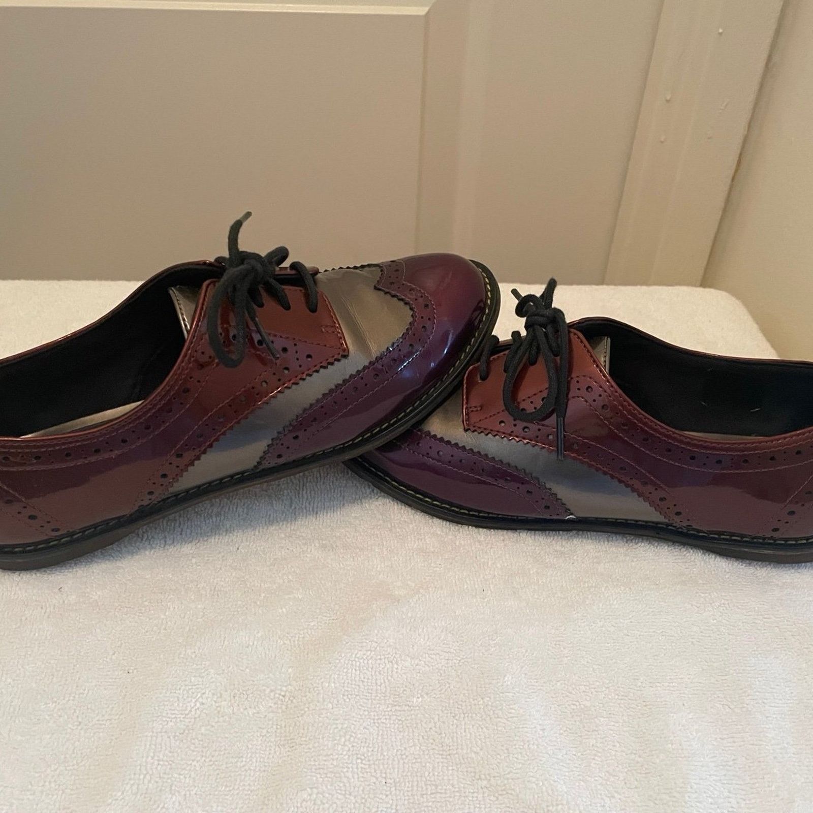 Dr. Martens Doc Martens Polina Patent Leather Wingtip Oxford Shoe Size US 5 / IT 35 - 2 Thumbnail