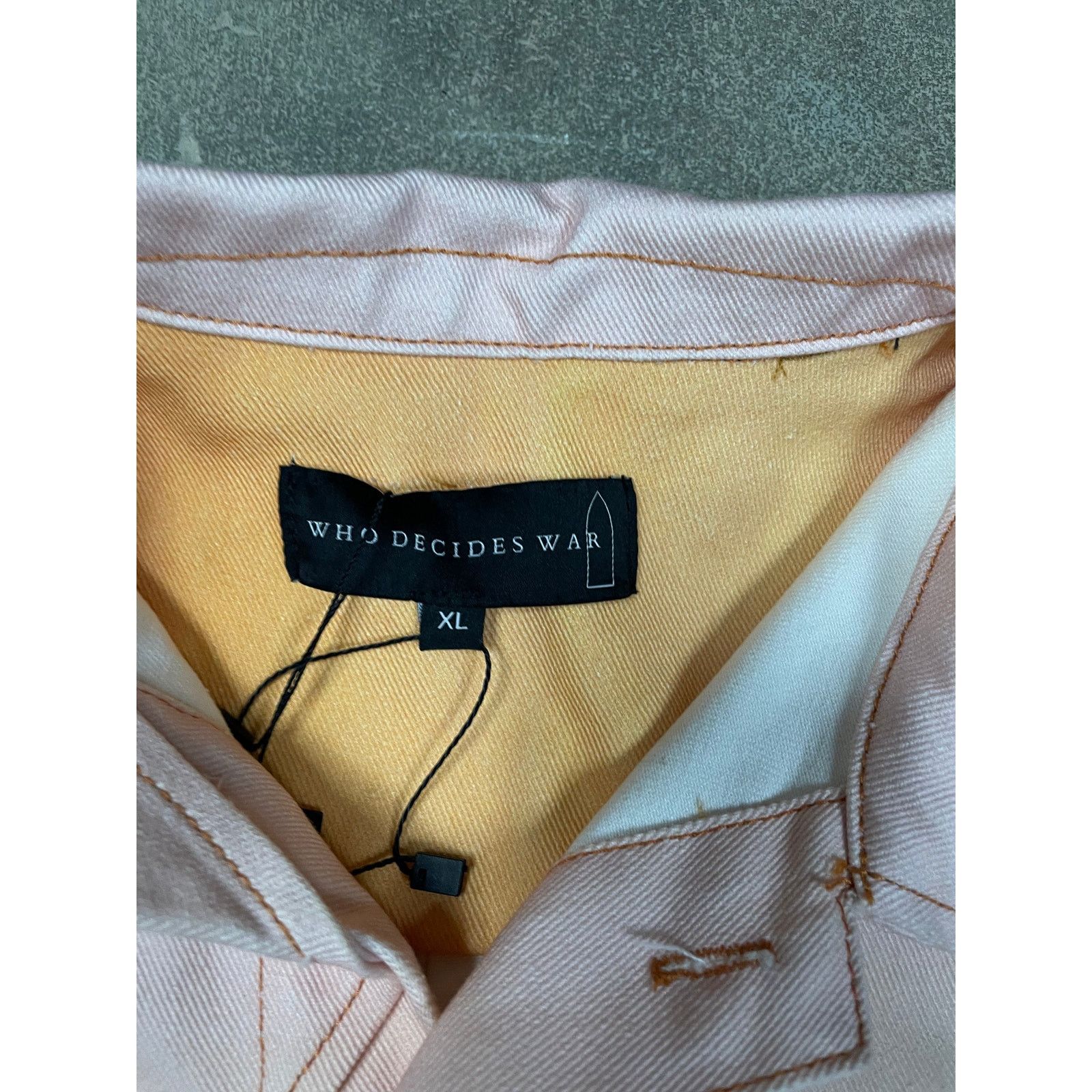 Who Decides War WDW Button UP Pink XL Used Size US XL / EU 56 / 4 - 3 Thumbnail