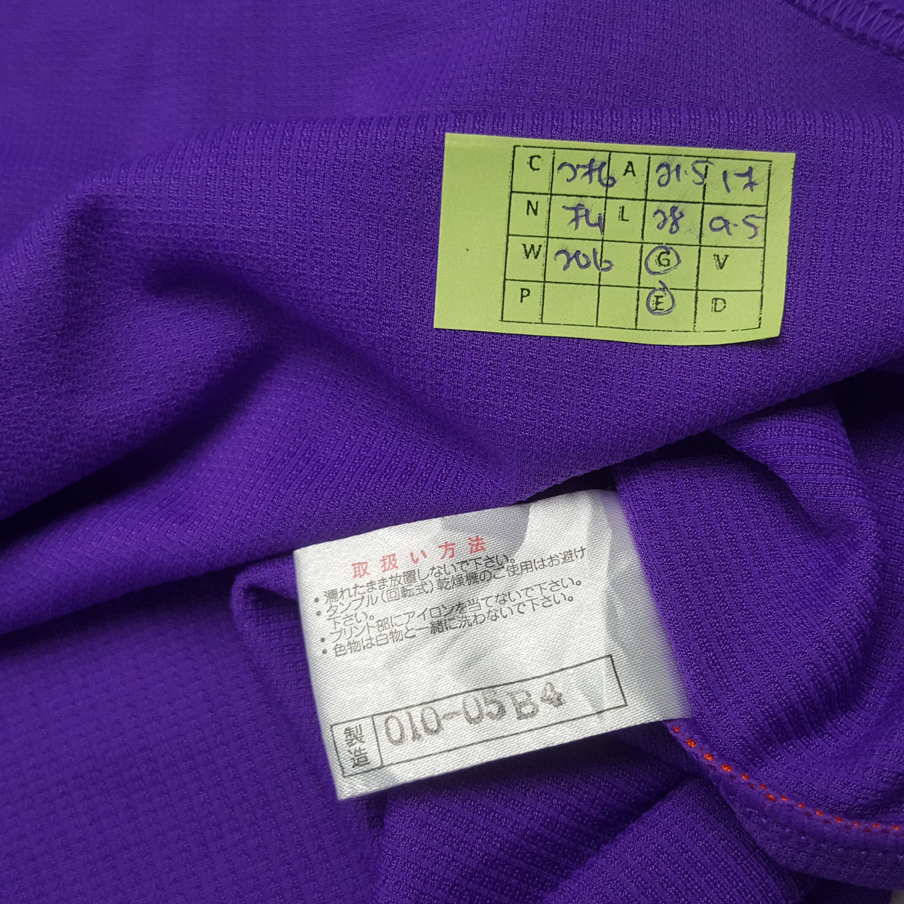 Mizuno × Vintage Vintage Mizuno Calbee Japanese Soccer Team Jersey C276n74 Size US M / EU 48-50 / 2 - 6 Thumbnail