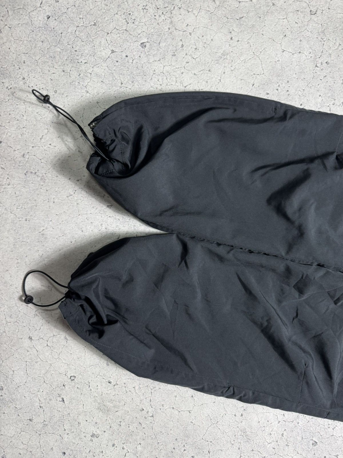 Nike Nike Vintage Nylon Baggy Track Pants Swoosh Y2K Drill Size M Size US 32 / EU 48 - 2 Thumbnail