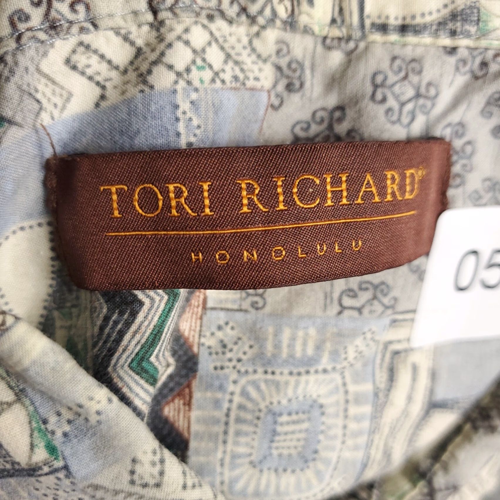 Tori Richard Tori Richard Shirt Mens XL Gray Geometric Hawaiian Button-Up Short Sleeve, Aloha, 100% Cotton, Regular Fit, Classic Men’s Shirt Size US XL / EU 56 / 4 - 7 Thumbnail