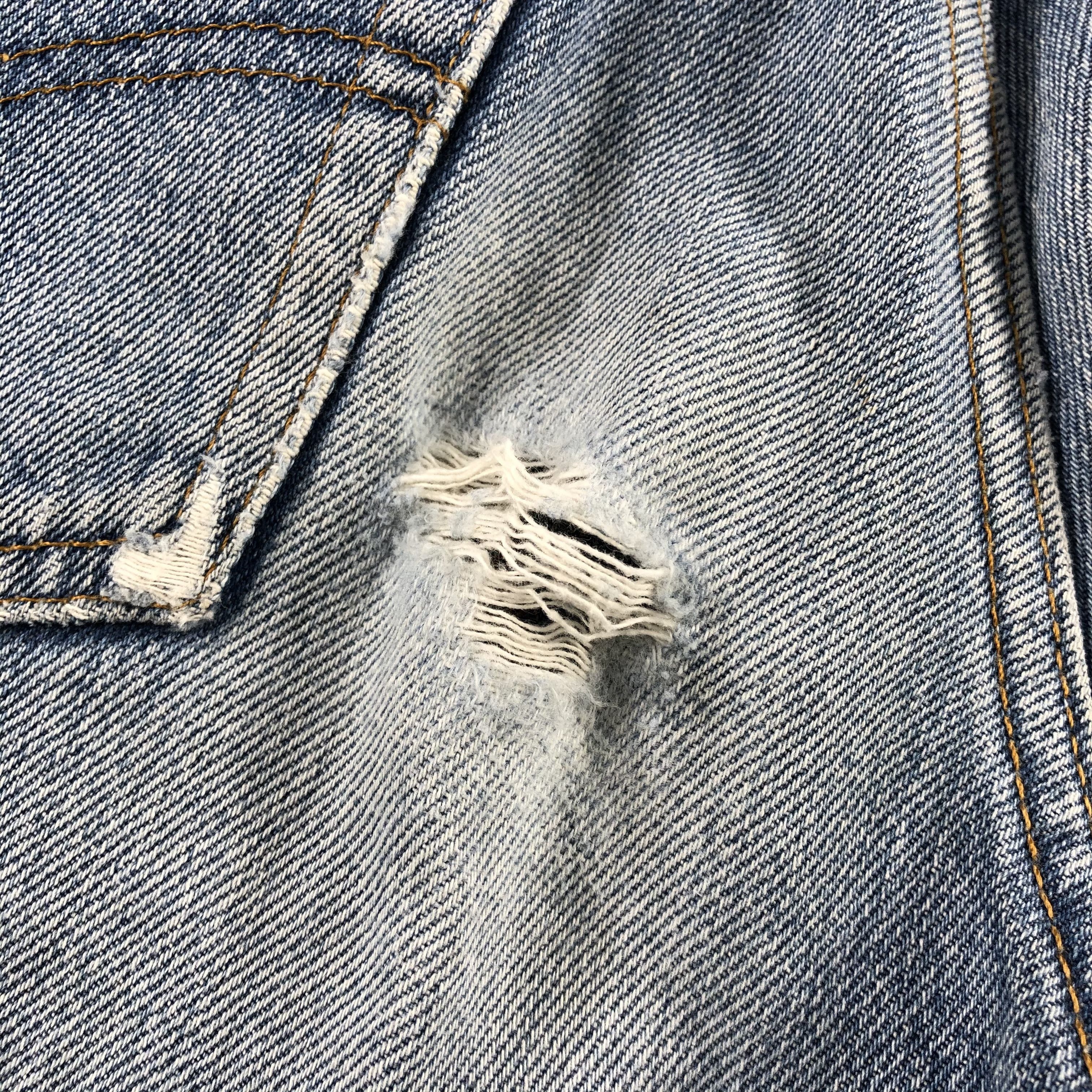 Levi's × Vintage Vintage 90s Ripped Levis 501 Jeans-JM2709 Size US 29 - 12 Thumbnail
