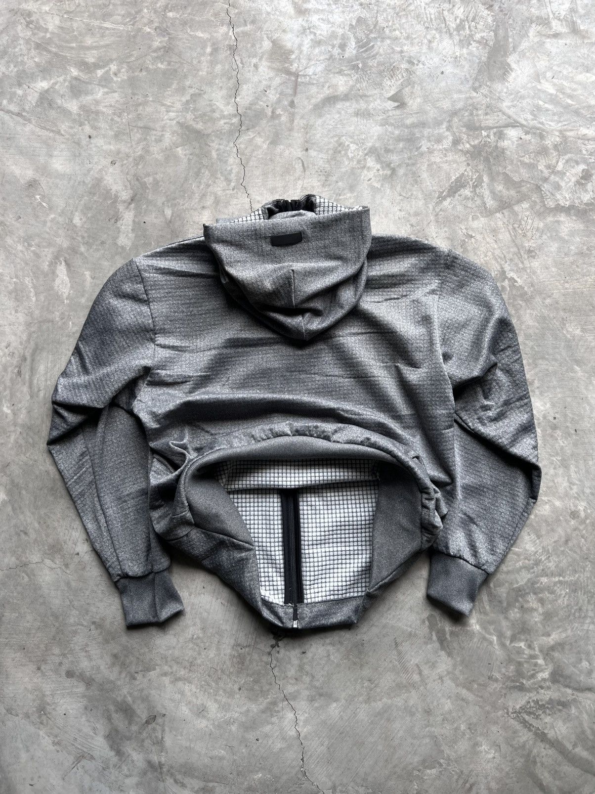 Oakley OAKLEY Ellipse Logo Performance Fit Technical Hoodie Size US M / EU 48-50 / 2 - 7 Thumbnail