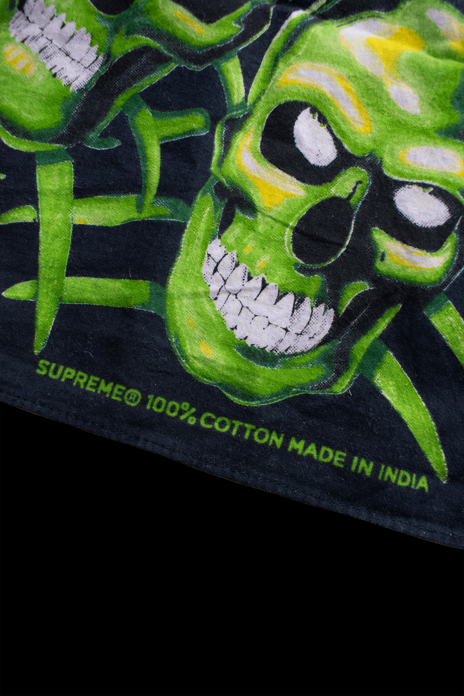 Liquid Blue × Supreme Supreme Skull Pile Bandana SS18 Size ONE SIZE - 4 Thumbnail