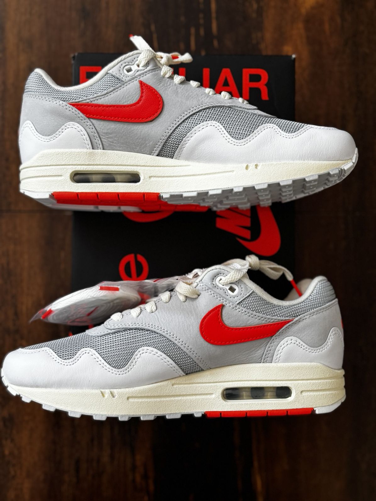 Nike × Patta Patta X Nike Air Max 1/P White/ Hyper Crimson-Pure Platinum Size US 8 / EU 41 - 4 Thumbnail