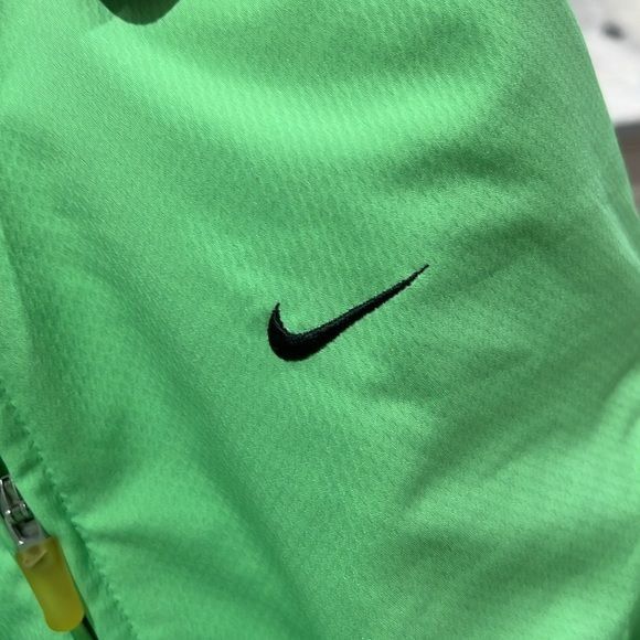 Nike NIKE Lightweight Jacket, Fluorescent Green Size M / US 6-8 / IT 42-44 - 4 Thumbnail