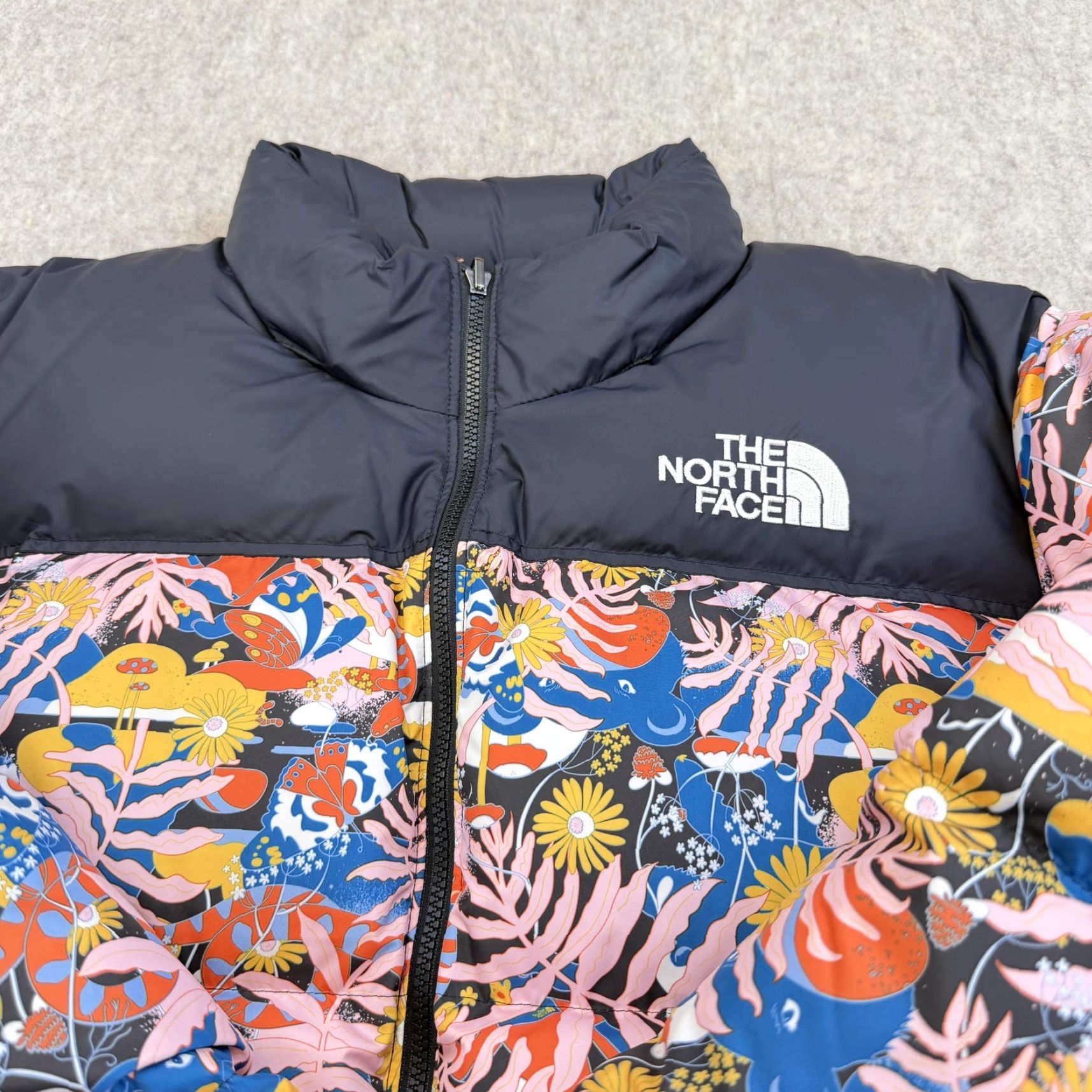 The North Face The North Face Jacket Womens 3X Black Floral Nuptse Plus Down Puffer Naomi Otsu Size XXL / US 16-18 / IT 52-54 - 5 Thumbnail