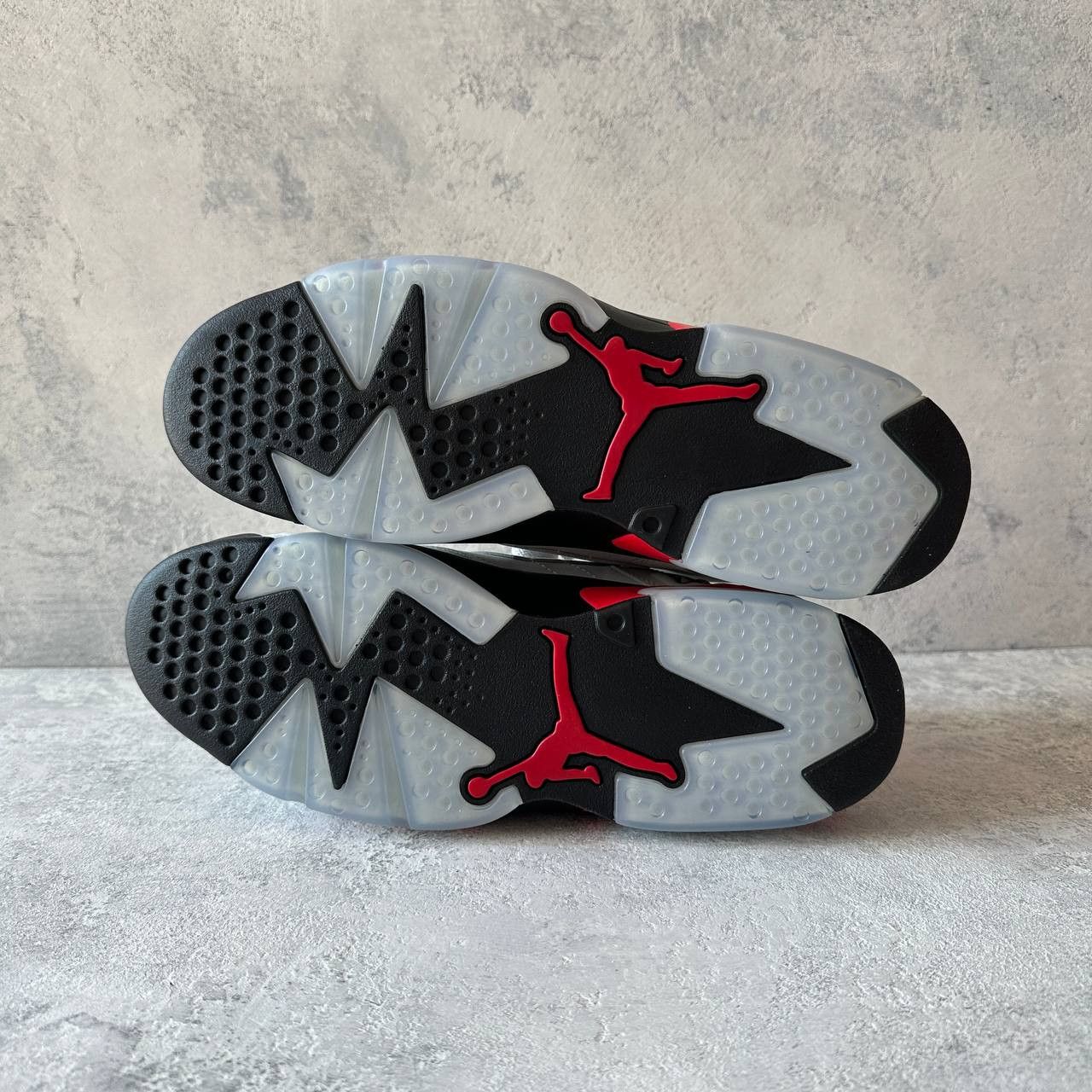 Jordan Brand Air Jordan MVP 678 'Toronto Raptors' DZ4475-026 Size 45 Size US 11 / EU 44 - 7 Thumbnail