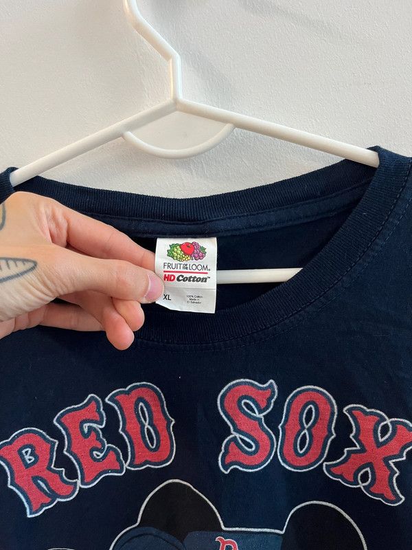 Vintage Boston Red Sox Mickey Mouse Fruit Of The Loom HD Cotton Size US XL / EU 56 / 4 - 3 Thumbnail