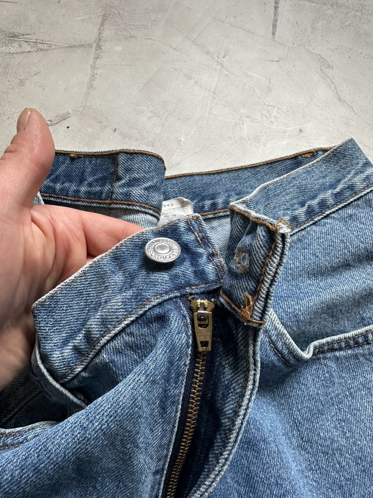 Levi's Levi’s vintage 560 mens jeans size 32x34 Size US 32 / EU 48 - 5 Thumbnail