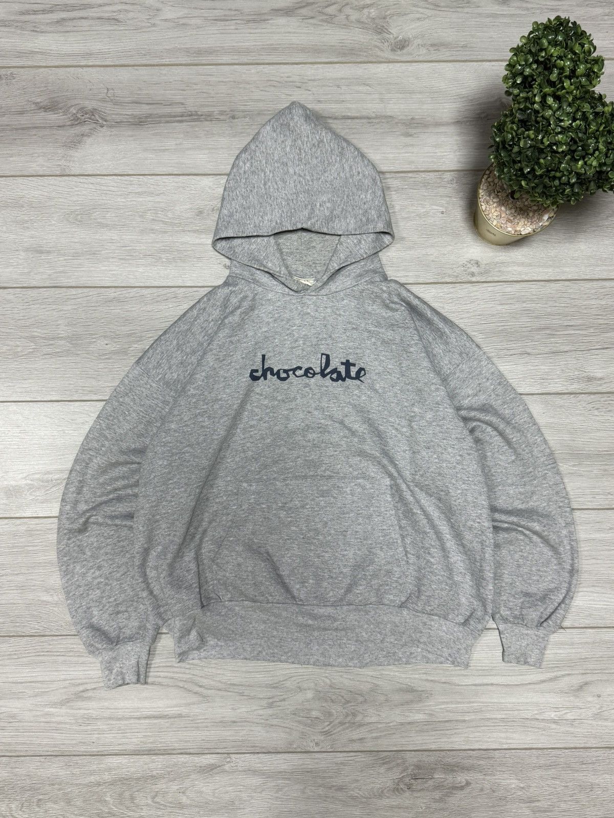 Chocolate Vintage Chocholate Skateboard Hoodie spell out Size US XL / EU 56 / 4 - 1 Thumbnail