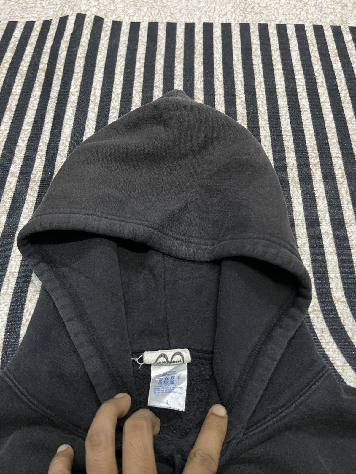 Japanese Brand 2000s MOONEYES BANDANA CROSS DESIGN RARE PULLOVER HOODIE Size US M / EU 48-50 / 2 - 10 Thumbnail
