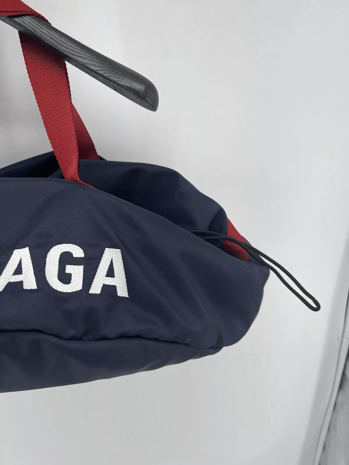 Balenciaga Balenciaga Wheel Bag Handbag Nylon Canvas Navy Blue Size ONE SIZE - 4 Thumbnail