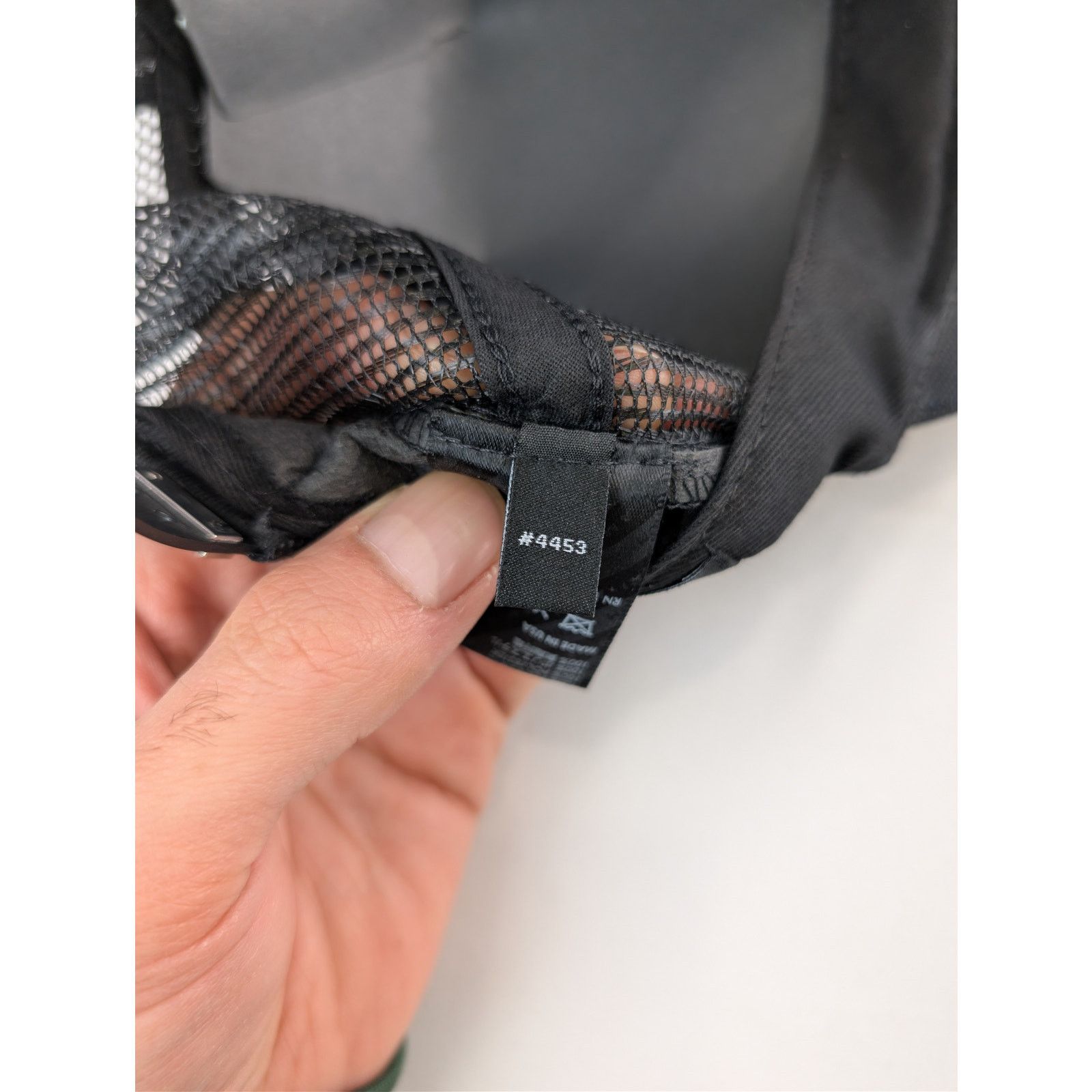 Amiri o1rshd1 Q:2 / Size: OS / Wolf Logo Trucker Cap / Hat Black Size ONE SIZE - 14 Thumbnail