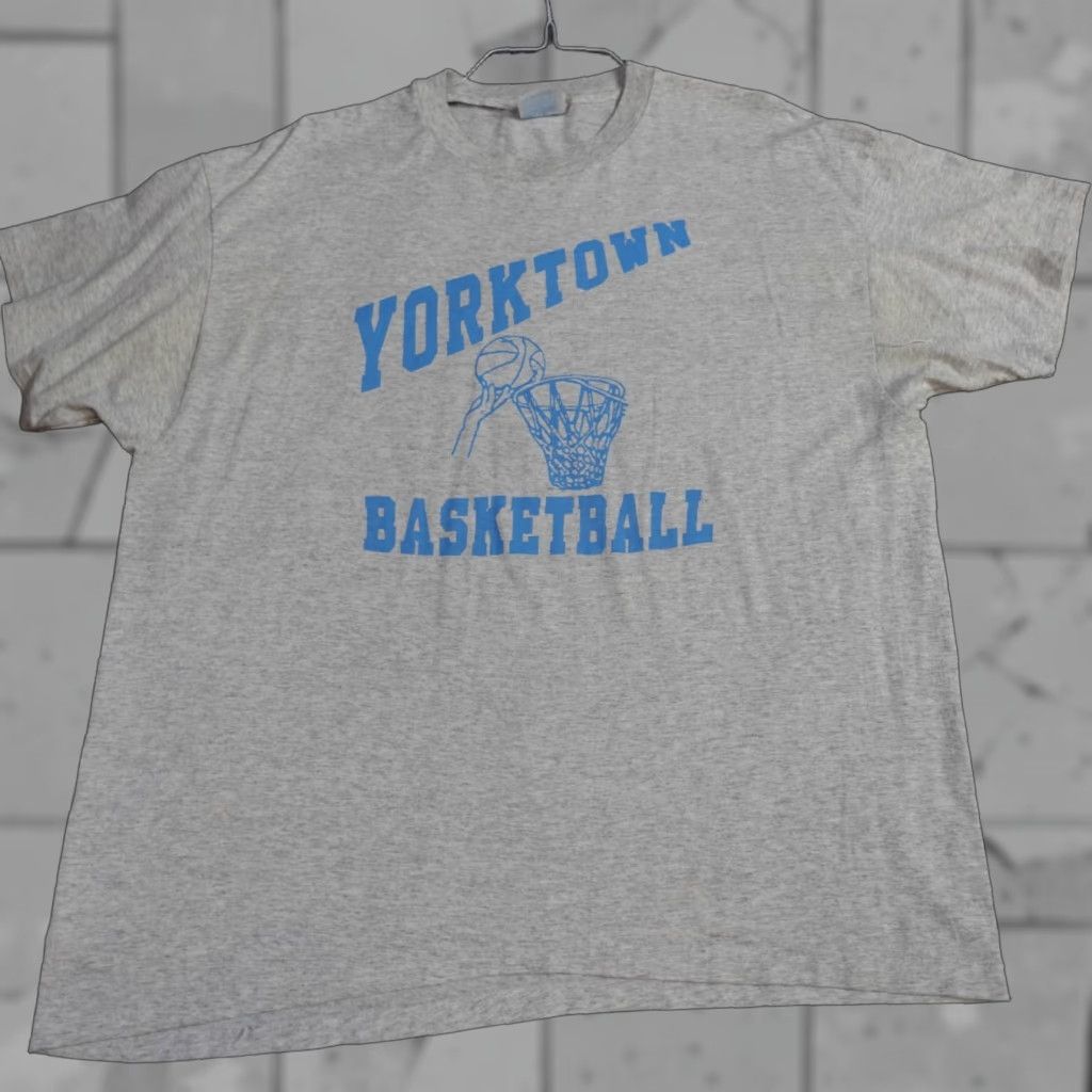 Vintage VINTAGE Yorktown Basketball T-shirt XL Gray Men Short Sleeve Crew Neck United States 1990s XL Grey Basketball Shirt Shirts Mens Vintage 1990s Size US XL / EU 56 / 4 - 1 Thumbnail