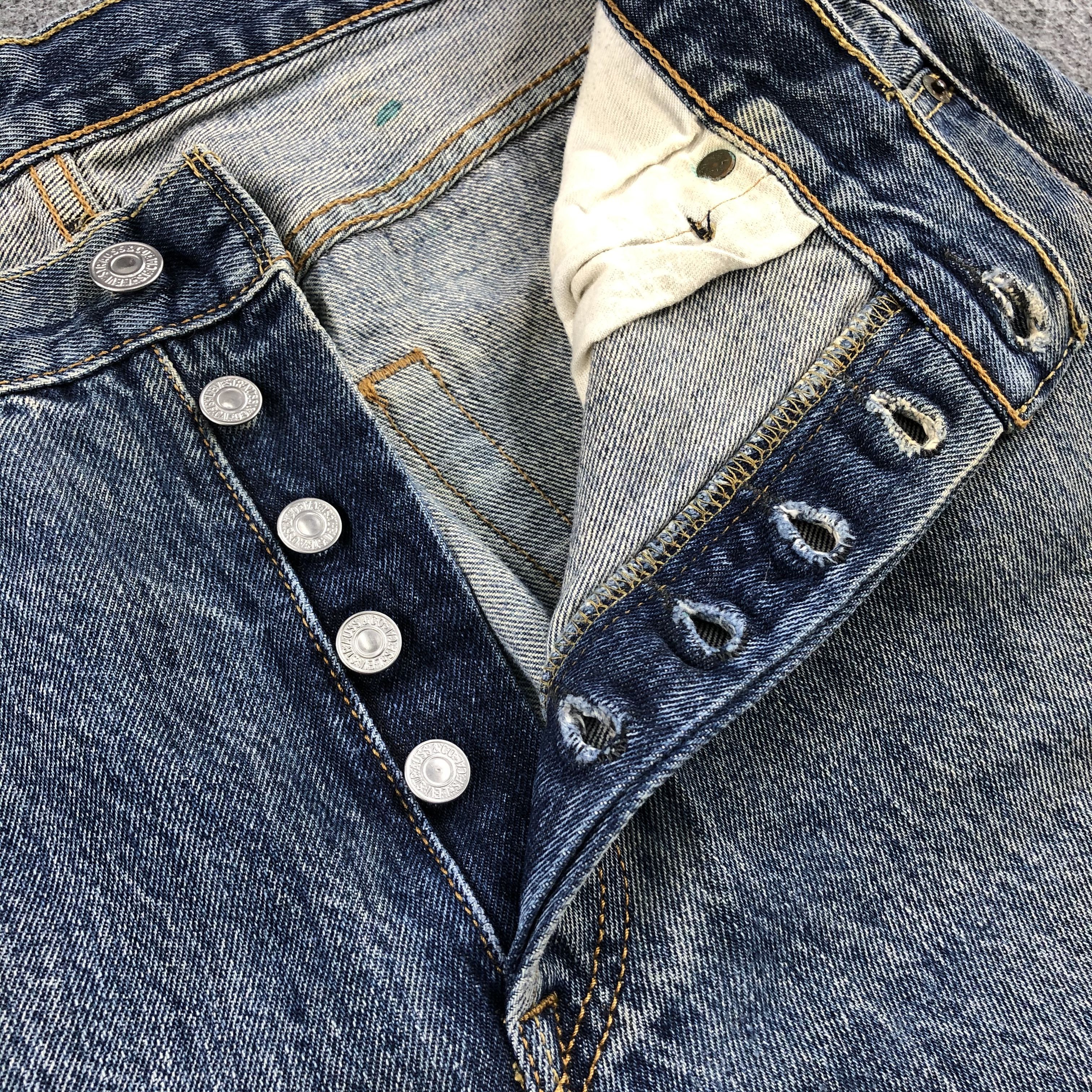 Levi's Vintage Blue Wash Levis 501 Jeans-J1460 Size US 35 - 9 Thumbnail