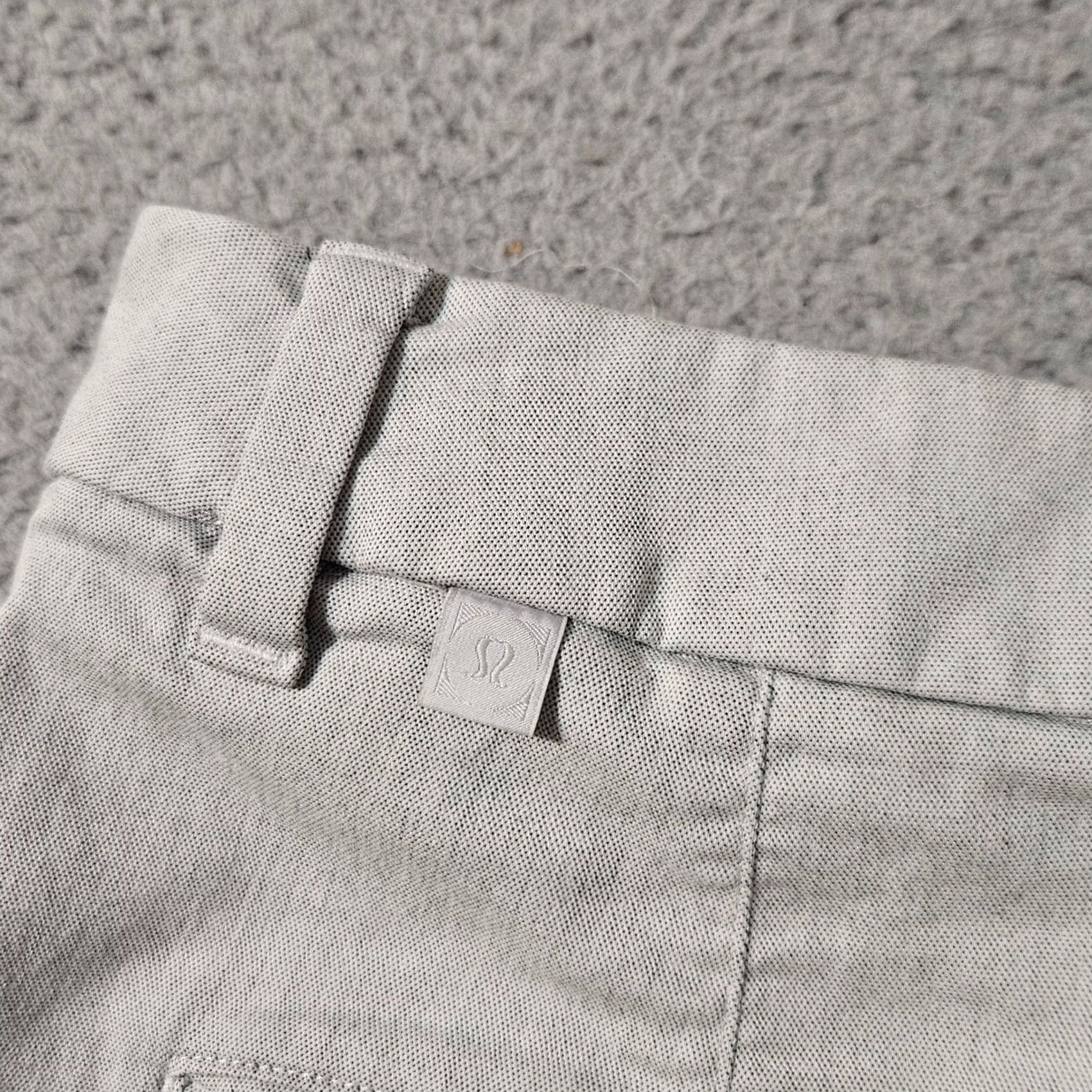 Lululemon Lululemon Commission Short 11" Relaxed Qwick Oxford Gray 32 Men's M7AKAS Size US 32 / EU 48 - 3 Thumbnail
