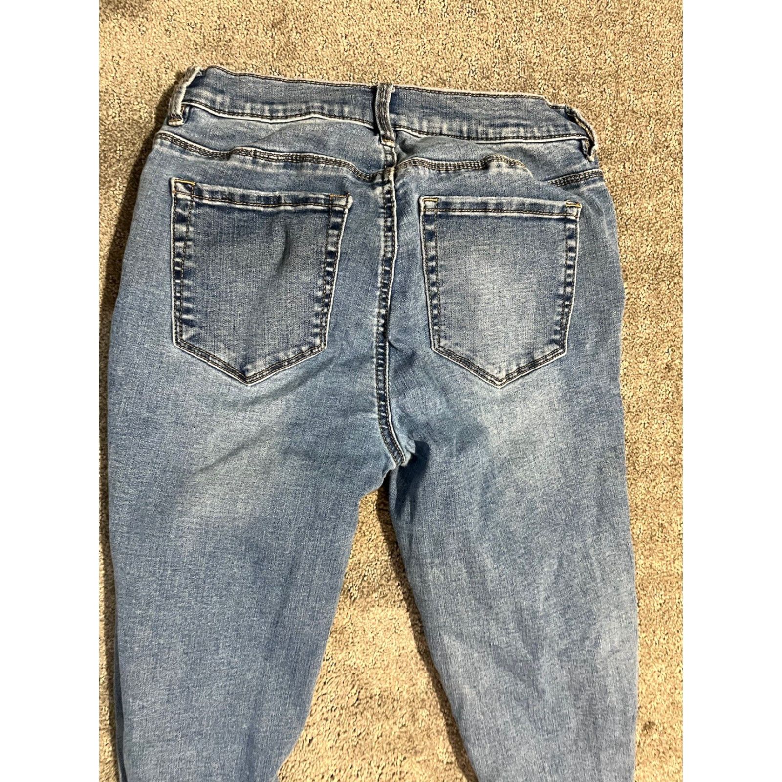 Pacsun PacSun Distressed High Rise Jeggings Jeans Medium Wash Size 26 Women Blue Jegging Medium Distressed 90s? (not allowed adding new info) Size 26" / US 2 / IT 38 - 4 Thumbnail