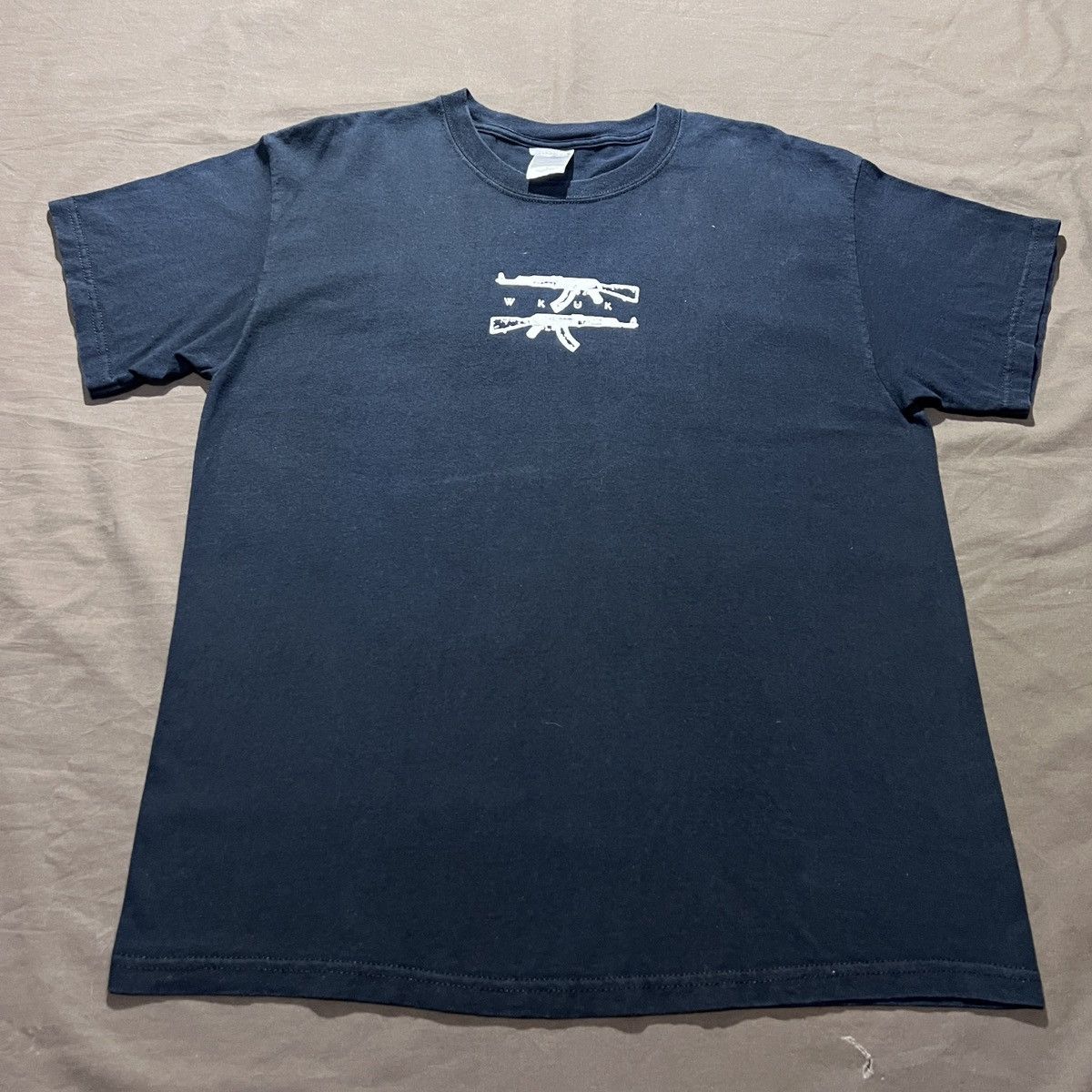 Vintage Vintage Y2K WKUK AK-47 Gun Tee L Faded graphic streetwear Size US L / EU 52-54 / 3 - 2 Thumbnail