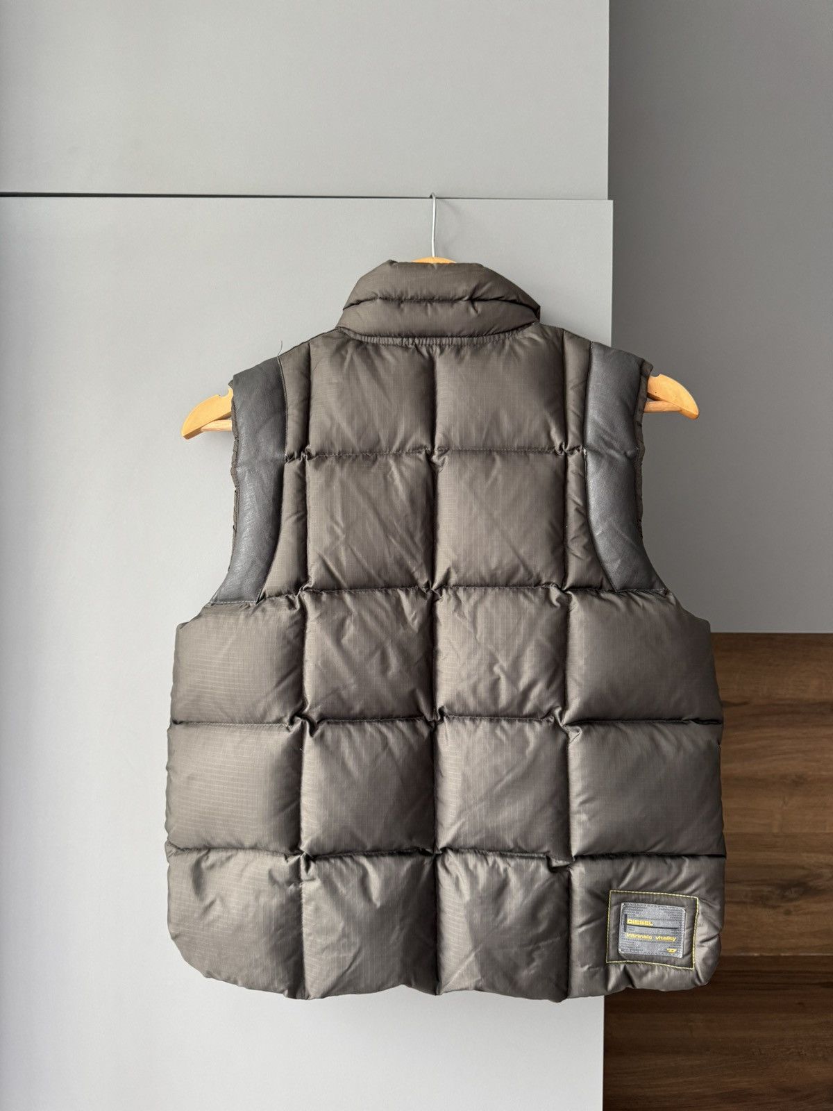 Diesel × Vintage Vintage Diesel Puffer Down Vest Size M / US 6-8 / IT 42-44 - 2 Thumbnail