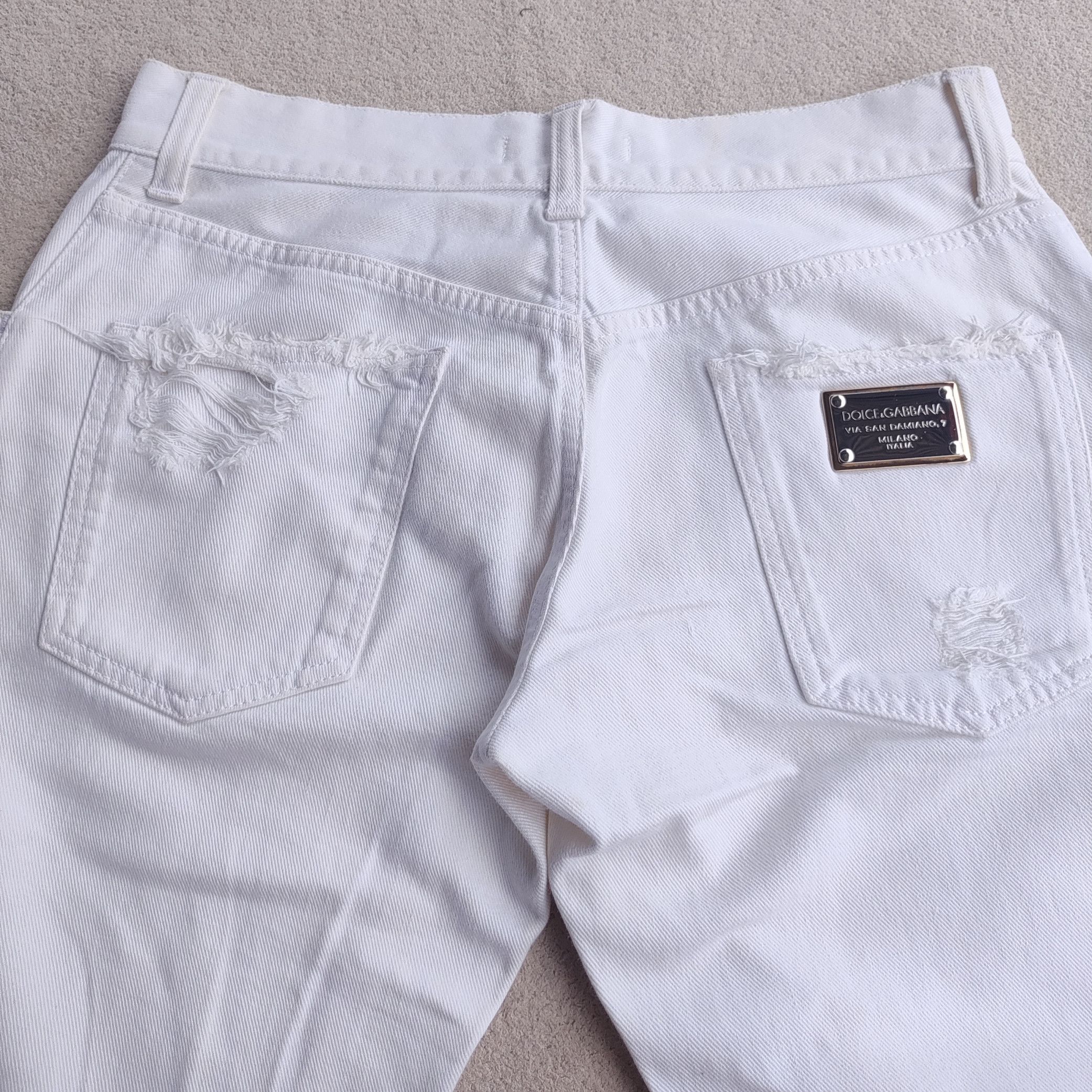 Dolce & Gabbana D&G Logo Plaque Distressed White Jeans Size US 30 / EU 46 - 3 Thumbnail