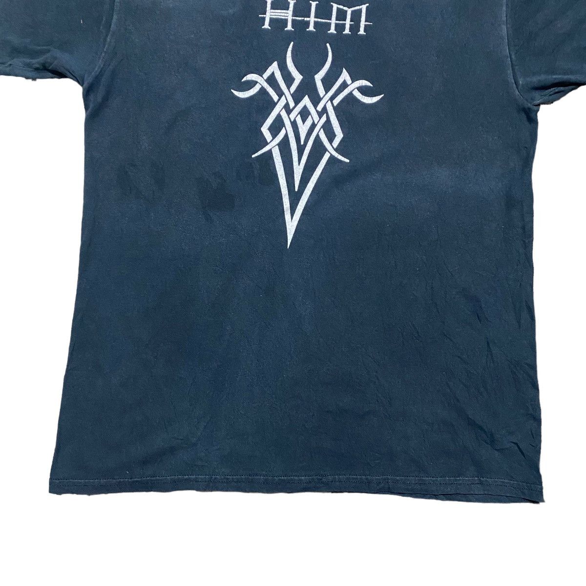 Band Tees Vintage HIM Glam Rock Band Shirt Heartagram Ltd Size US M / EU 48-50 / 2 - 5 Thumbnail