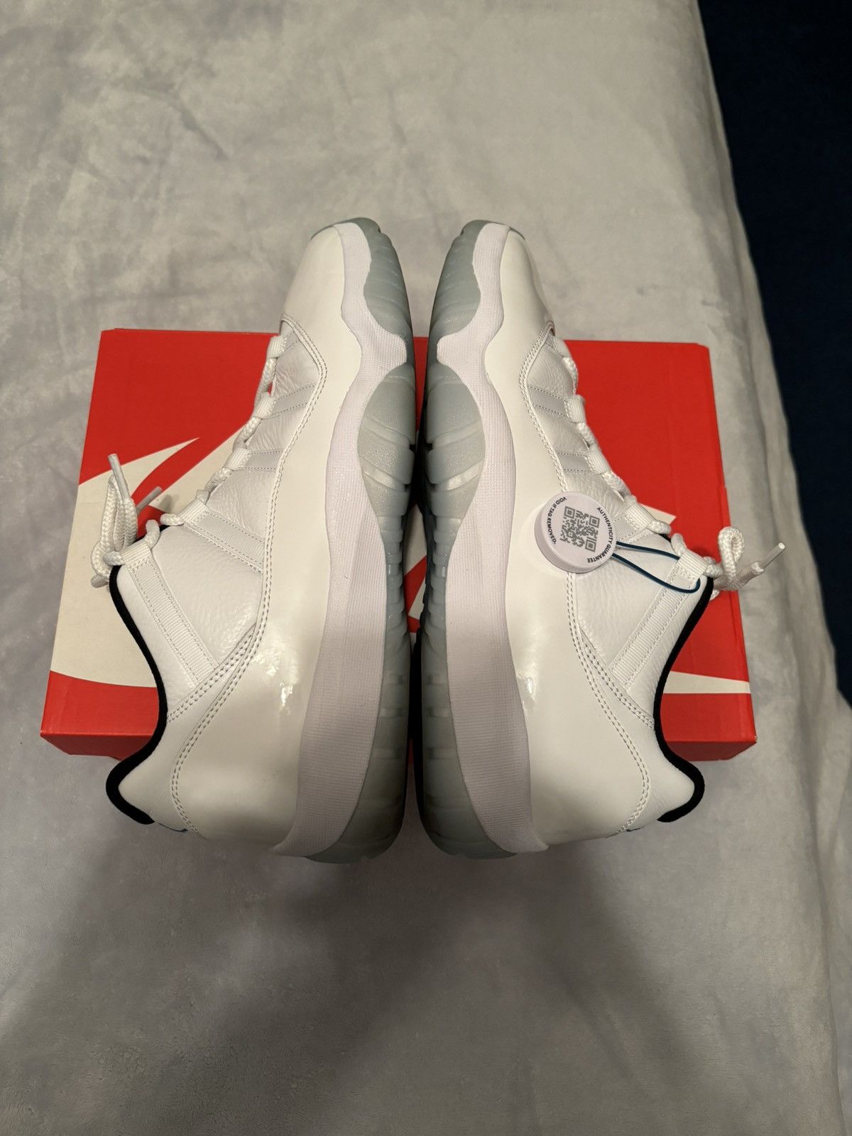 Jordan Brand Jordan 11 Retro Low Legend Blue 2021 Size 13 Size US 13 / EU 46 - 3 Thumbnail