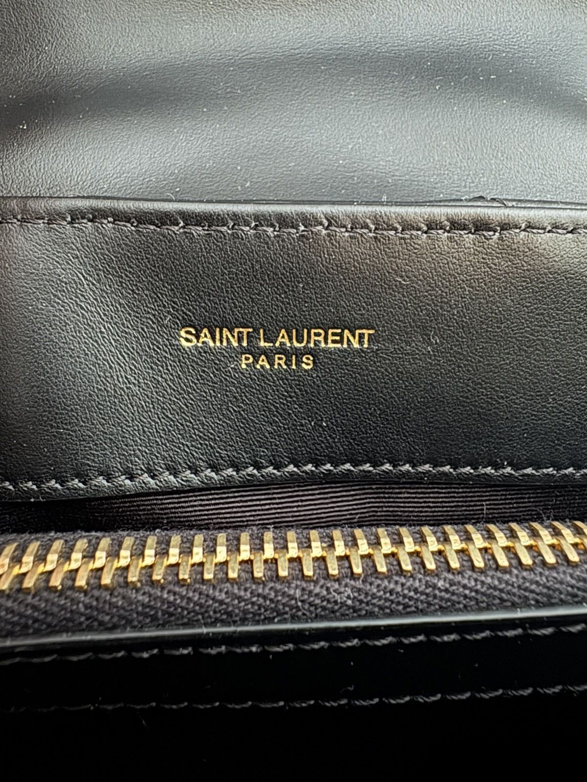 Yves Saint Laurent Saint Laurent Small LouLou Bag Black Leather Gold Hardware Size ONE SIZE - 5 Thumbnail