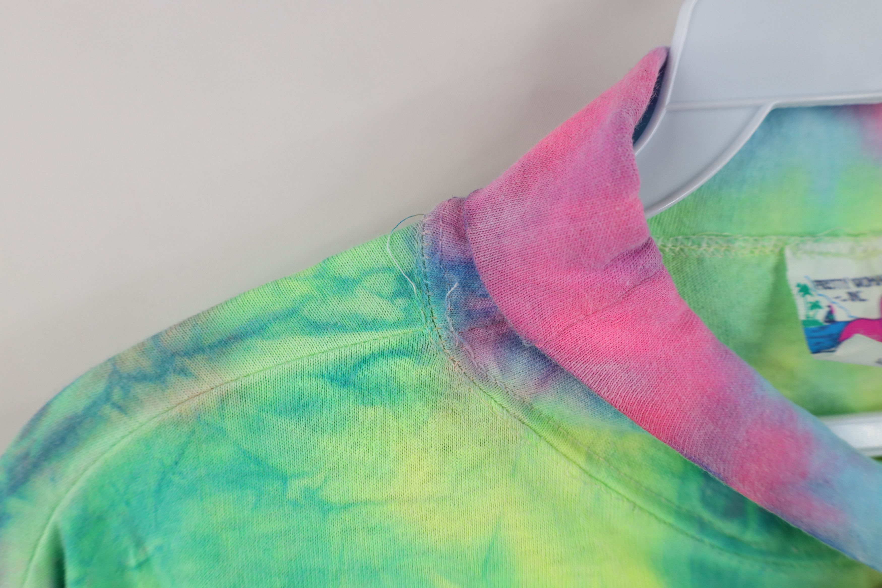 Vintage Vintage 90s Streetwear Tie Dye Swirl Turtleneck T-Shirt USA Size ONE SIZE - 7 Thumbnail