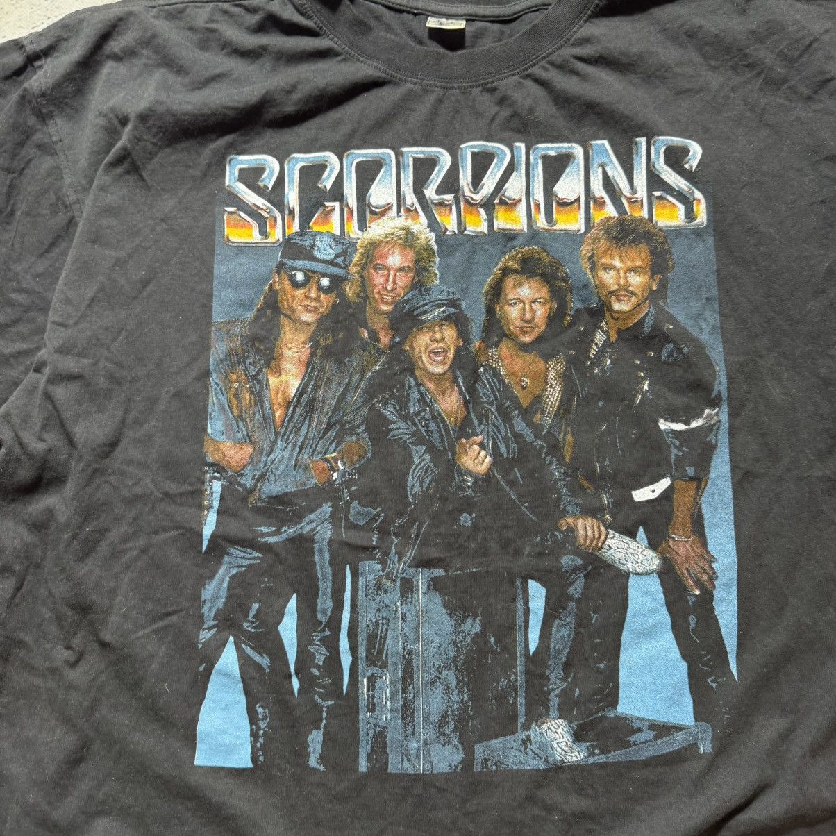 Vintage 90s scorpions t shirt with big logo rock tees Size US XL / EU 56 / 4 - 2 Thumbnail