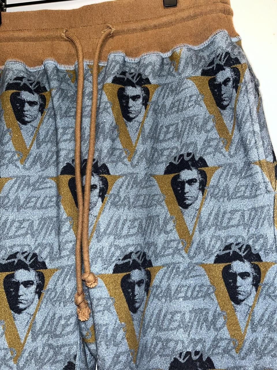 Undercover × Valentino V Face Logo Allover Print Joggers Size US 28 / EU 44 - 2 Thumbnail