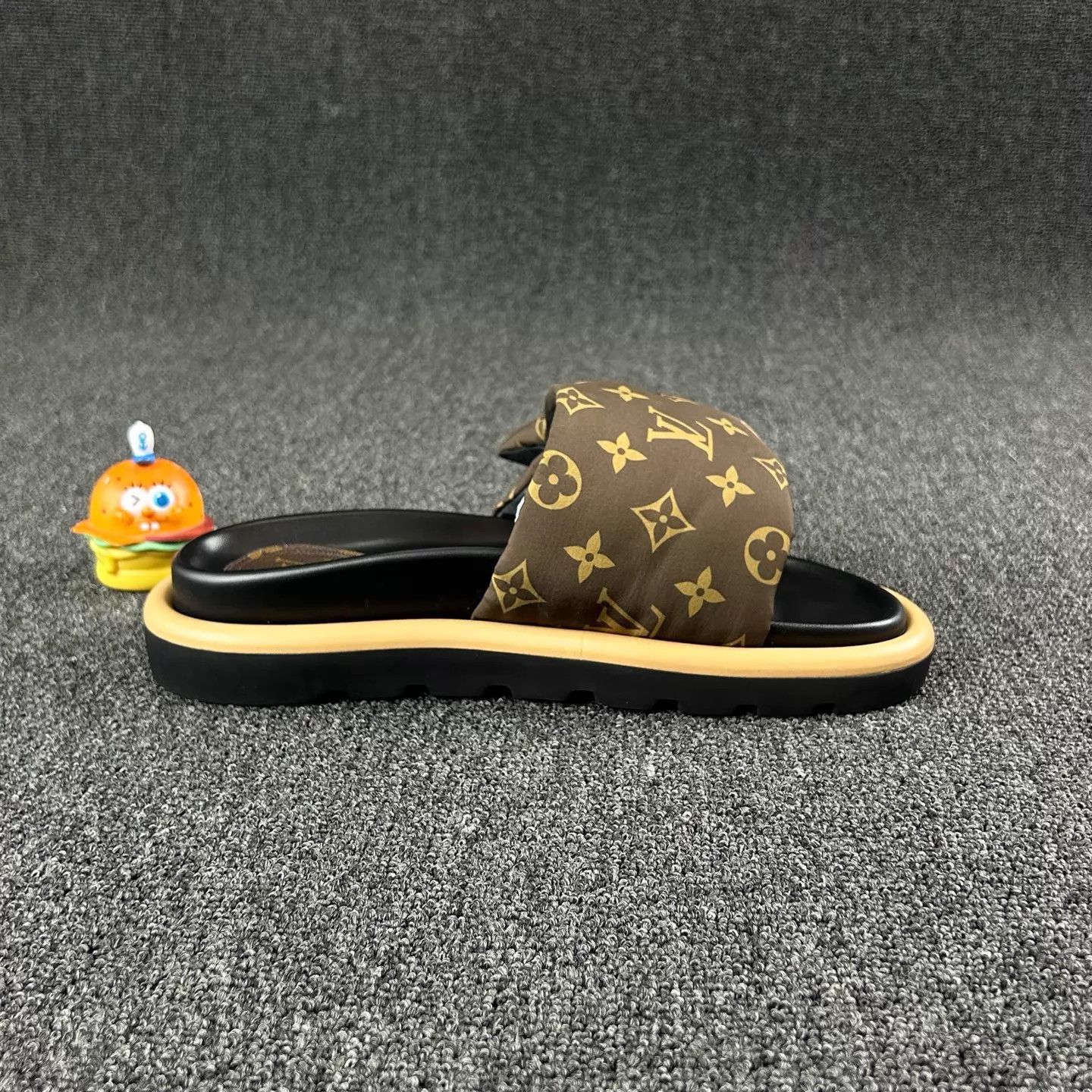 Louis Vuitton Louis Vuitton Monogram Slippers Size 39 Size US 8.5 / IT 38.5 - 4 Thumbnail