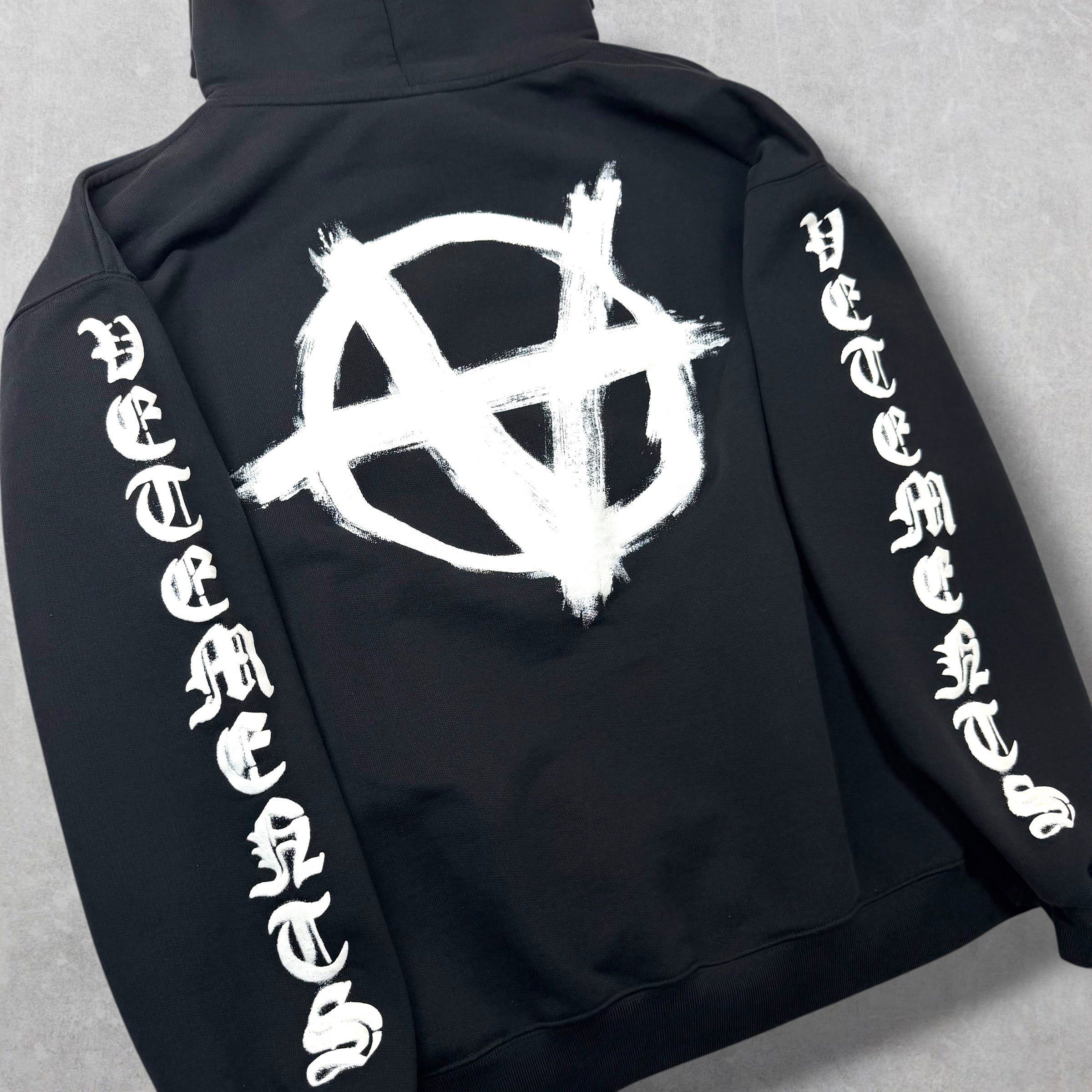 Vetements Vetements Double Anarchy Hoodie Black XS (XL) Size US XL / EU 56 / 4 - 3 Thumbnail