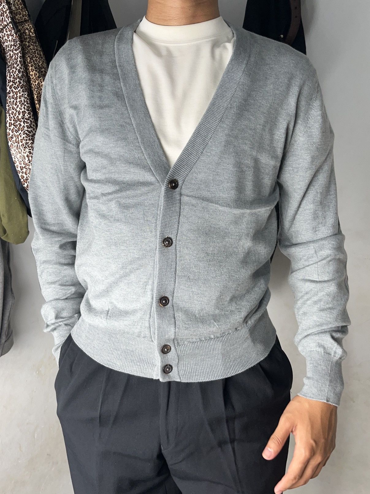 Maison Margiela SS2019 maison margiela elbow patch cardigan knitwear Size US S / EU 44-46 / 1 - 2 Thumbnail