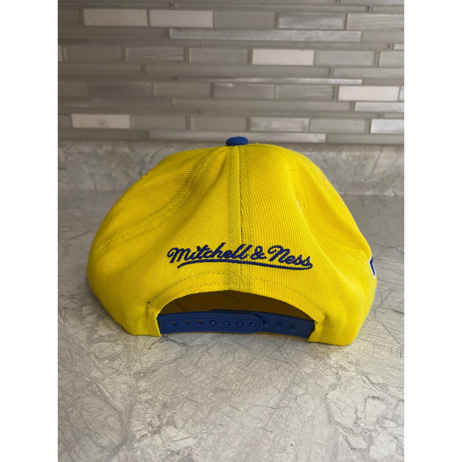 Mitchell & Ness NWOT Denver Nuggets Retro Logo Mitchell & Ness Snapback Hat Size ONE SIZE - 5 Thumbnail
