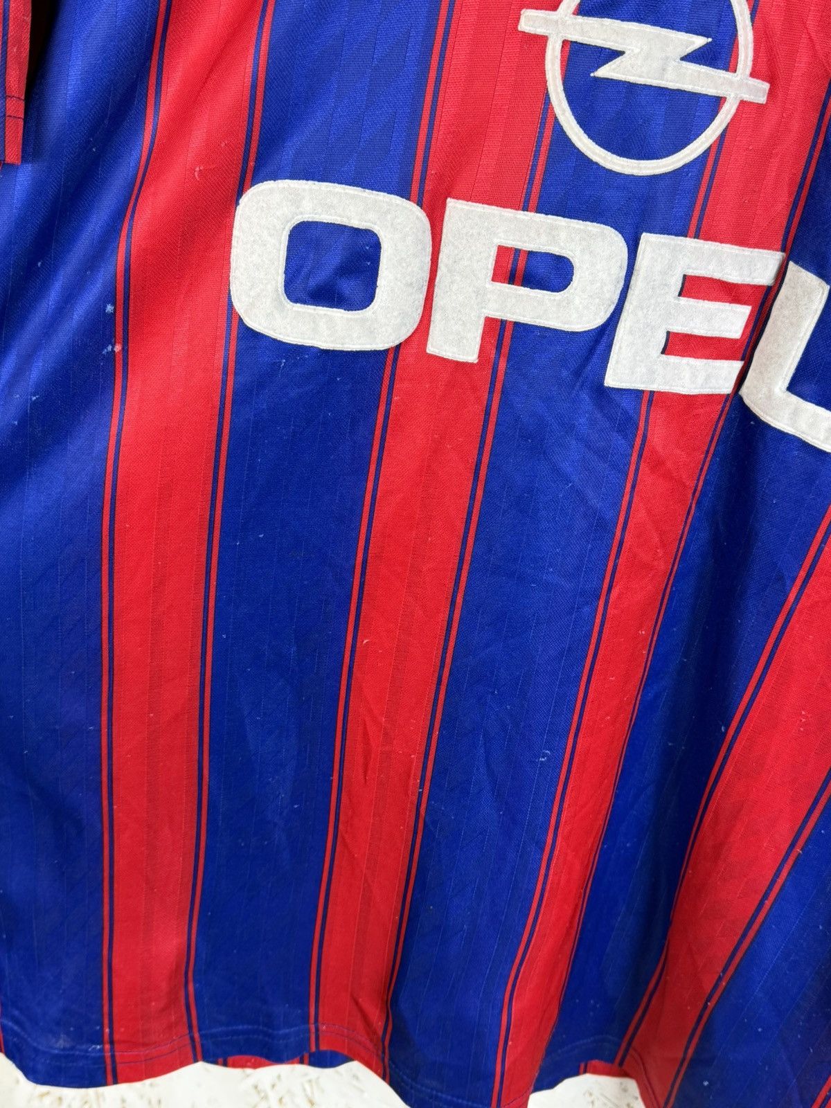 Adidas 90s Adidas Bayern Munchen 1995/96/97 Home Kit Soccer Jersey Size US M / EU 48-50 / 2 - 5 Thumbnail