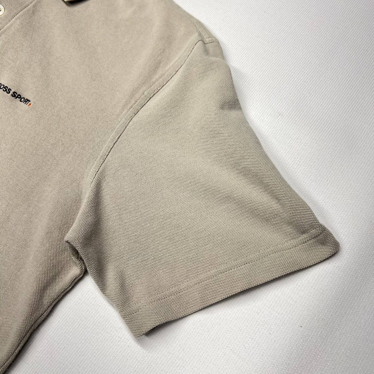 Hugo Boss Huge Boss Polo Beige Sport Embroidered Trooper Logo Y2K Size US L / EU 52-54 / 3 - 7 Thumbnail