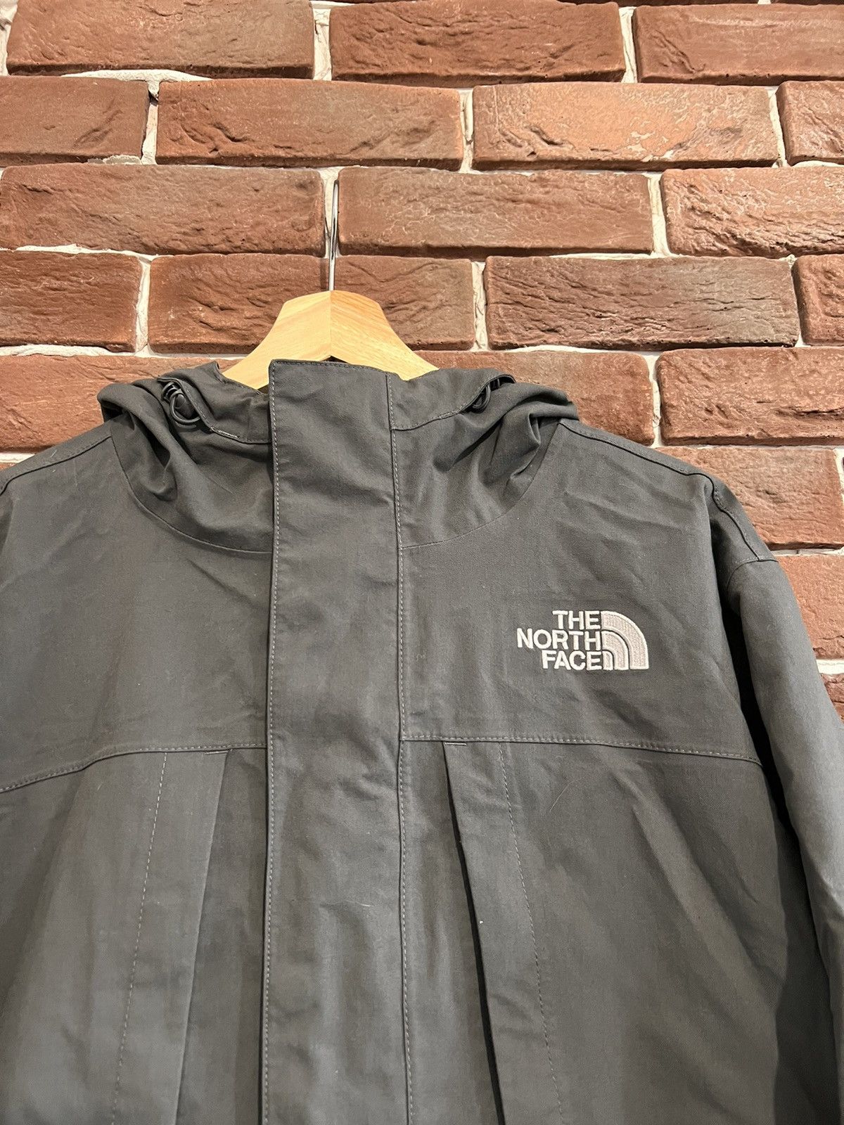 The North Face Rare The North Face TNF Hyvent Jacket Grey Vintage Outdoor Size US M / EU 48-50 / 2 - 3 Thumbnail