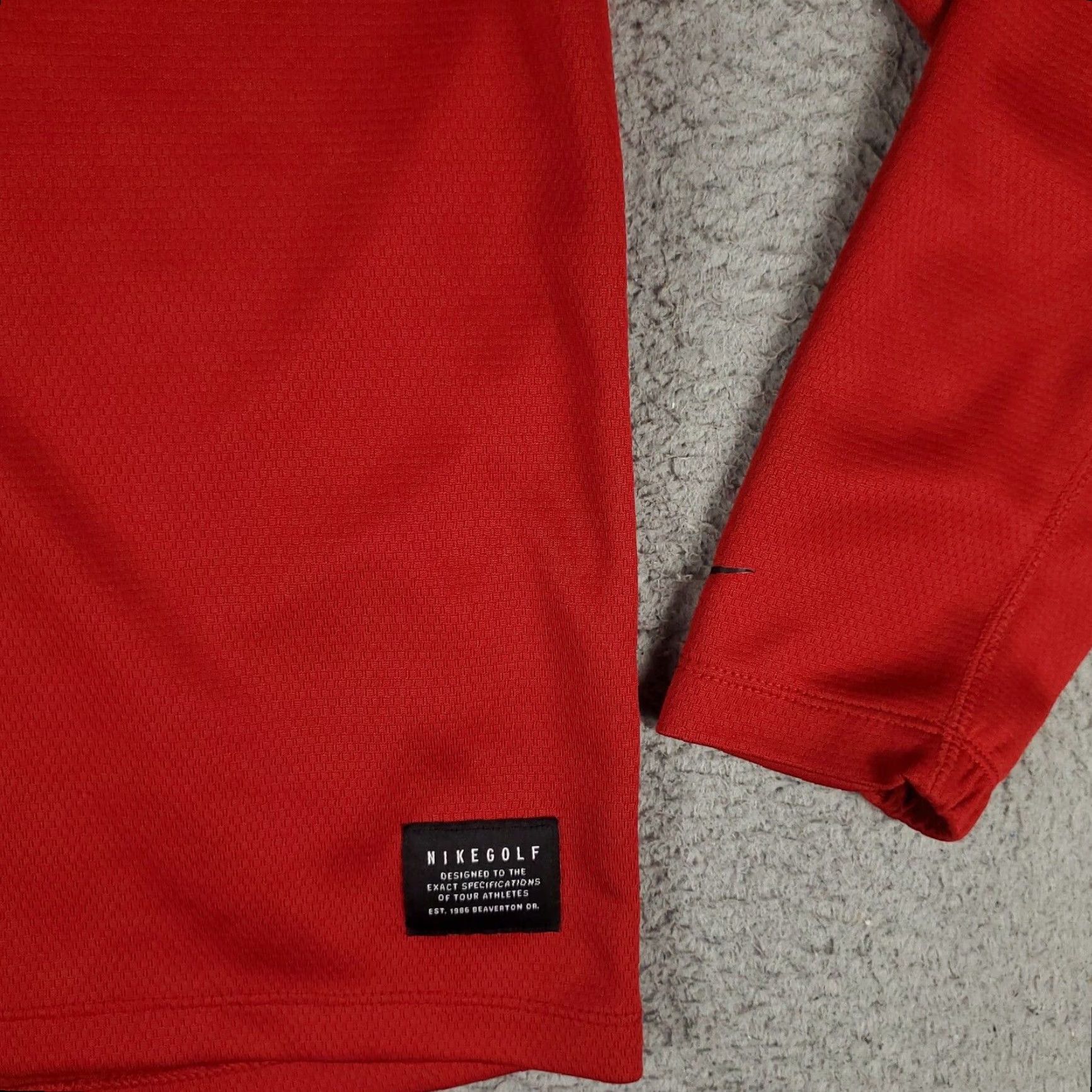 Nike Nike T Shirt Mens Size Small Red Golf 1/4 Zip Active Pullover Long Sleeve Size US S / EU 44-46 / 1 - 4 Thumbnail