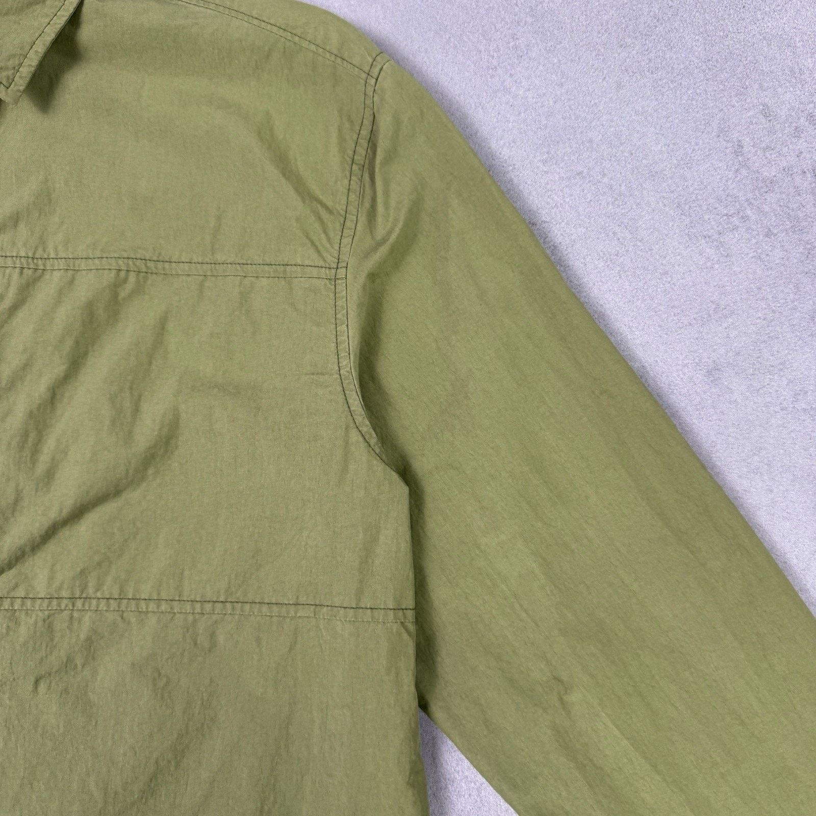 Burton Burton AK Men Linght Overshirt Jacket Nylon Green Size L Size US L / EU 52-54 / 3 - 8 Thumbnail