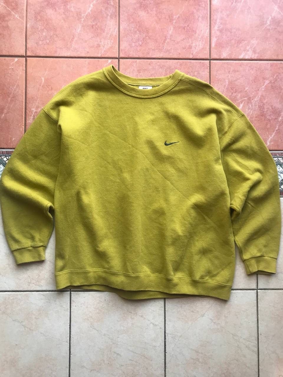 green nike crewneck vintage