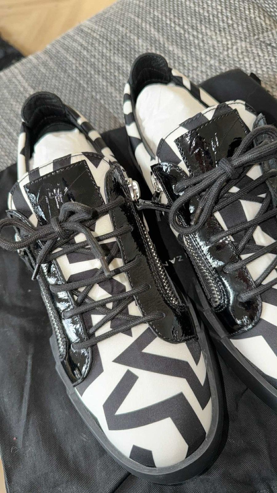 Giuseppe Zanotti Giuseppe Zanotti Black White Graphic Sneakers Side Zip Size US 11 / EU 44 - 7 Thumbnail