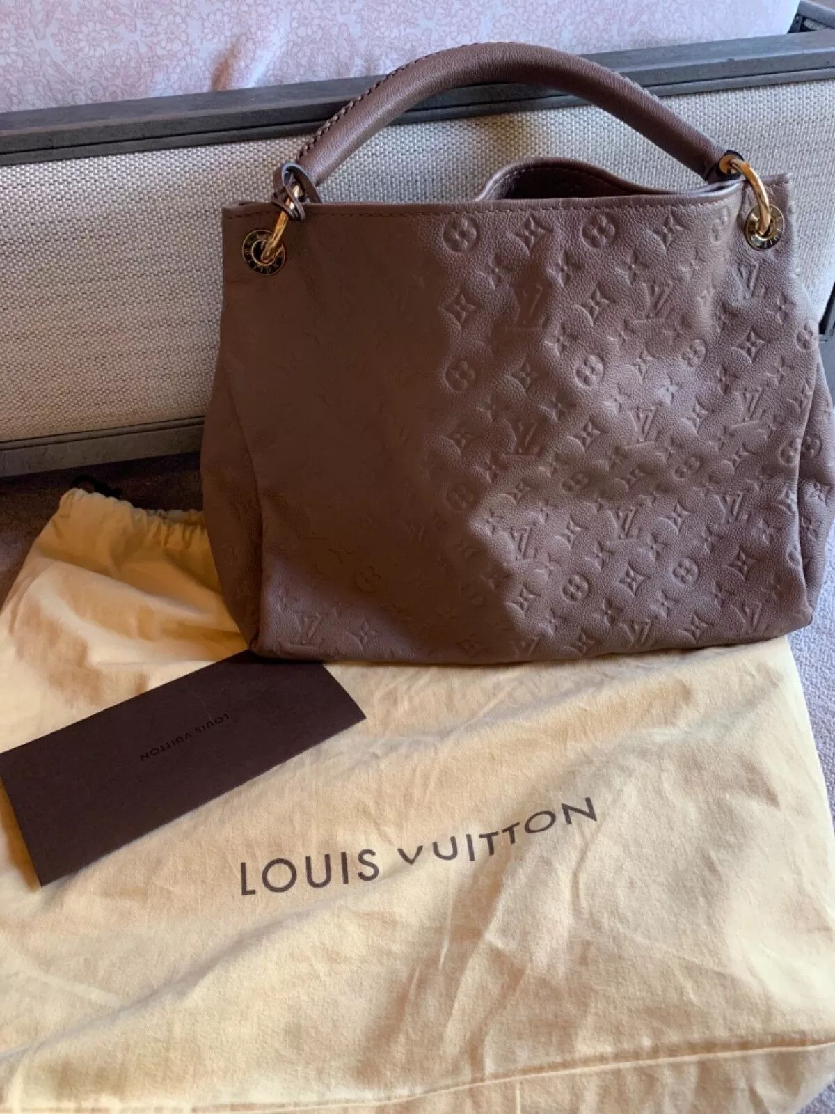 Louis Vuitton Louis Vuitton ARTSY MM Size ONE SIZE - 7 Thumbnail