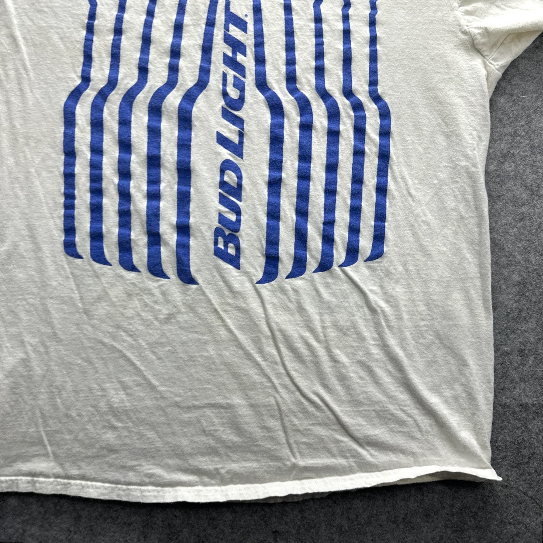 Hanes VINTAGE Bud Light Shirt Mens L White Blue Beer Graphic Promo Hanes Nano-T Size US L / EU 52-54 / 3 - 5 Thumbnail