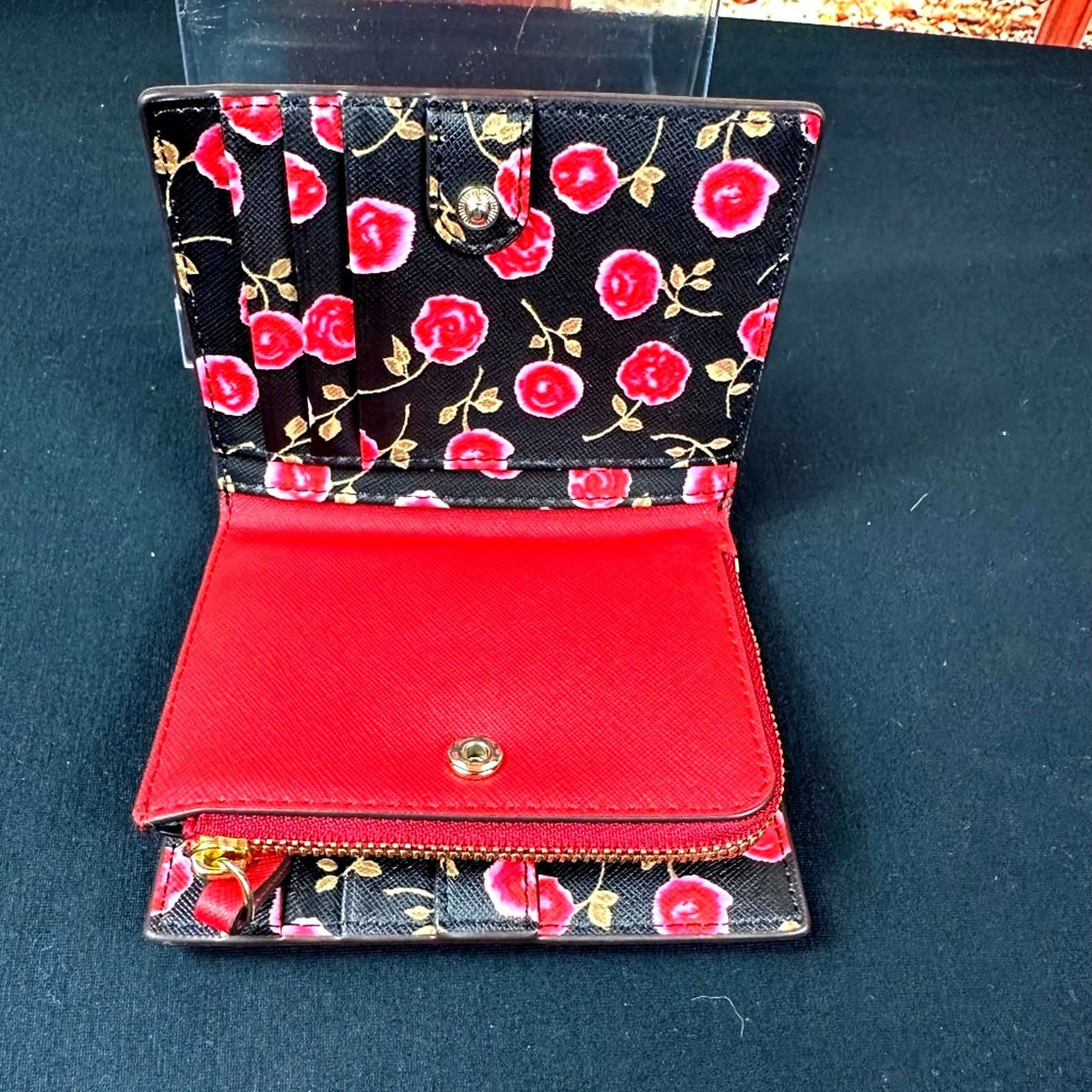 Kate Spade Kate Spade Laurel Way Hazy Rose Small Shawn Red Roses Inside Size ONE SIZE - 8 Thumbnail