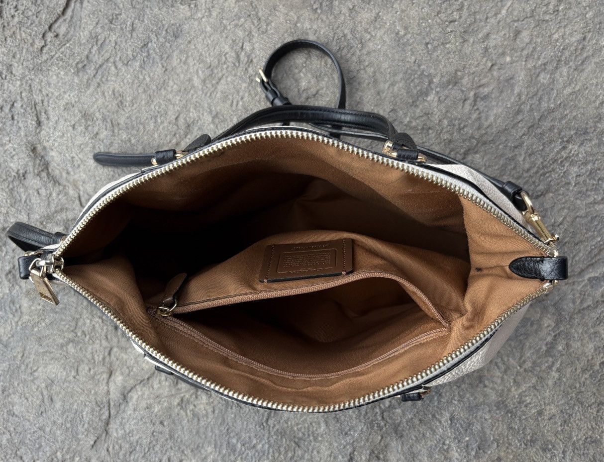 Coach Coach Leather Tote Bag Size ONE SIZE - 3 Thumbnail