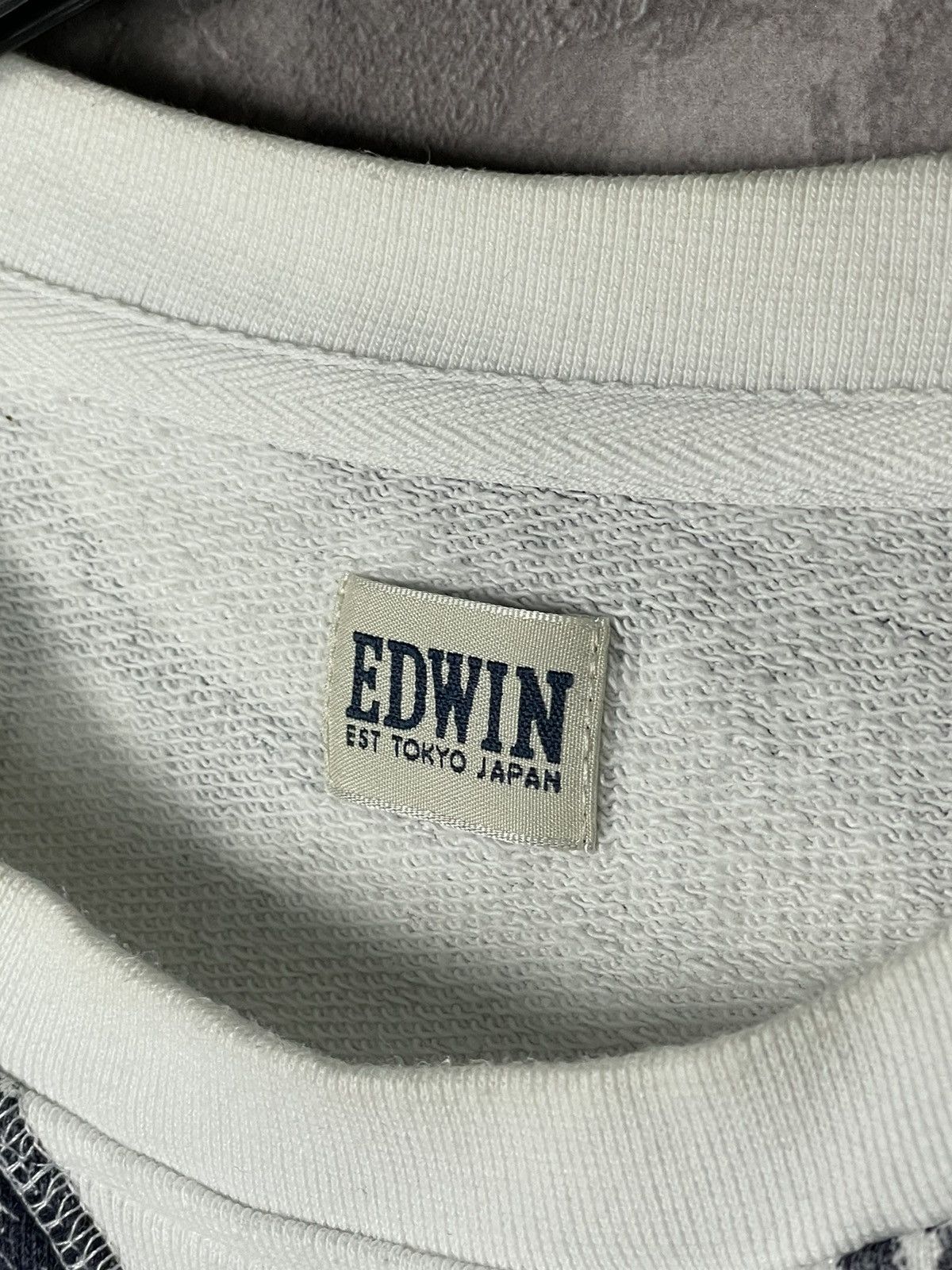Edwin × Japanese Brand Vintage Edwin Japan Overprint Avant Garde Crew Sweatshirt Size US L / EU 52-54 / 3 - 11 Thumbnail