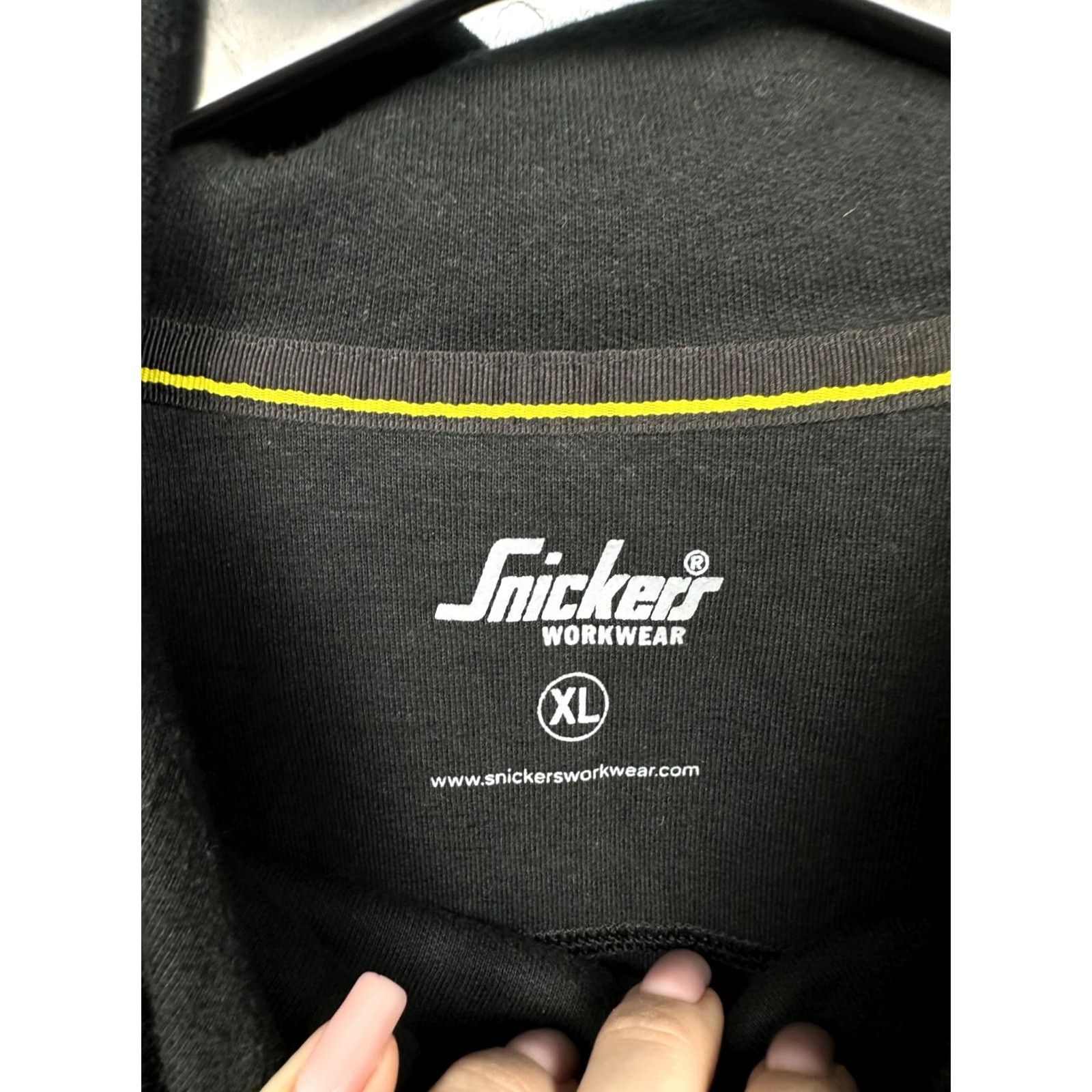Vintage Snickers Workwear Mens Hoodie XL Black Logo Pullover Hoodie Mens XL Black Snickers Workwear Logo Hoodie Size US XL / EU 56 / 4 - 4 Thumbnail