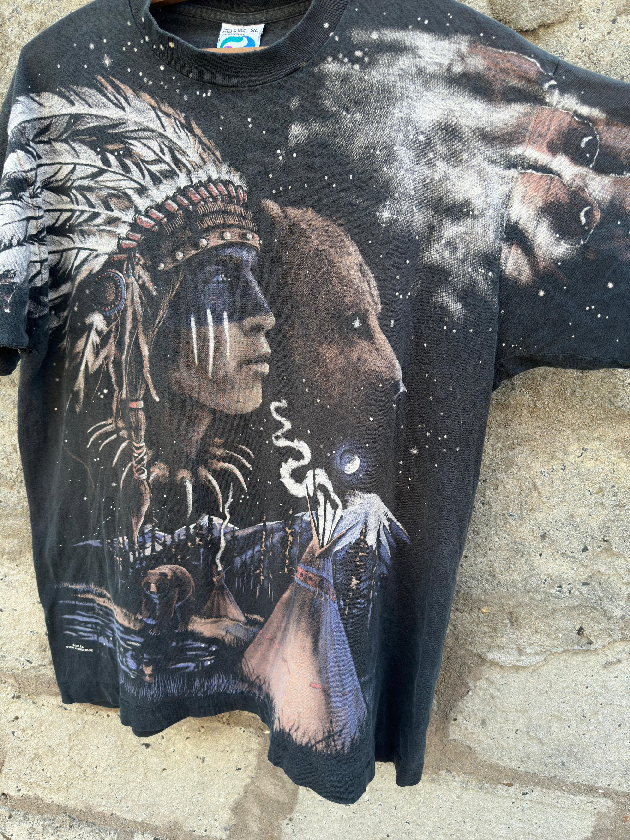 Liquid Blue vintage 1998 Liquid Blue Brian Fox "Indian Bear" AOP T-shirt Size US XL / EU 56 / 4 - 7 Thumbnail
